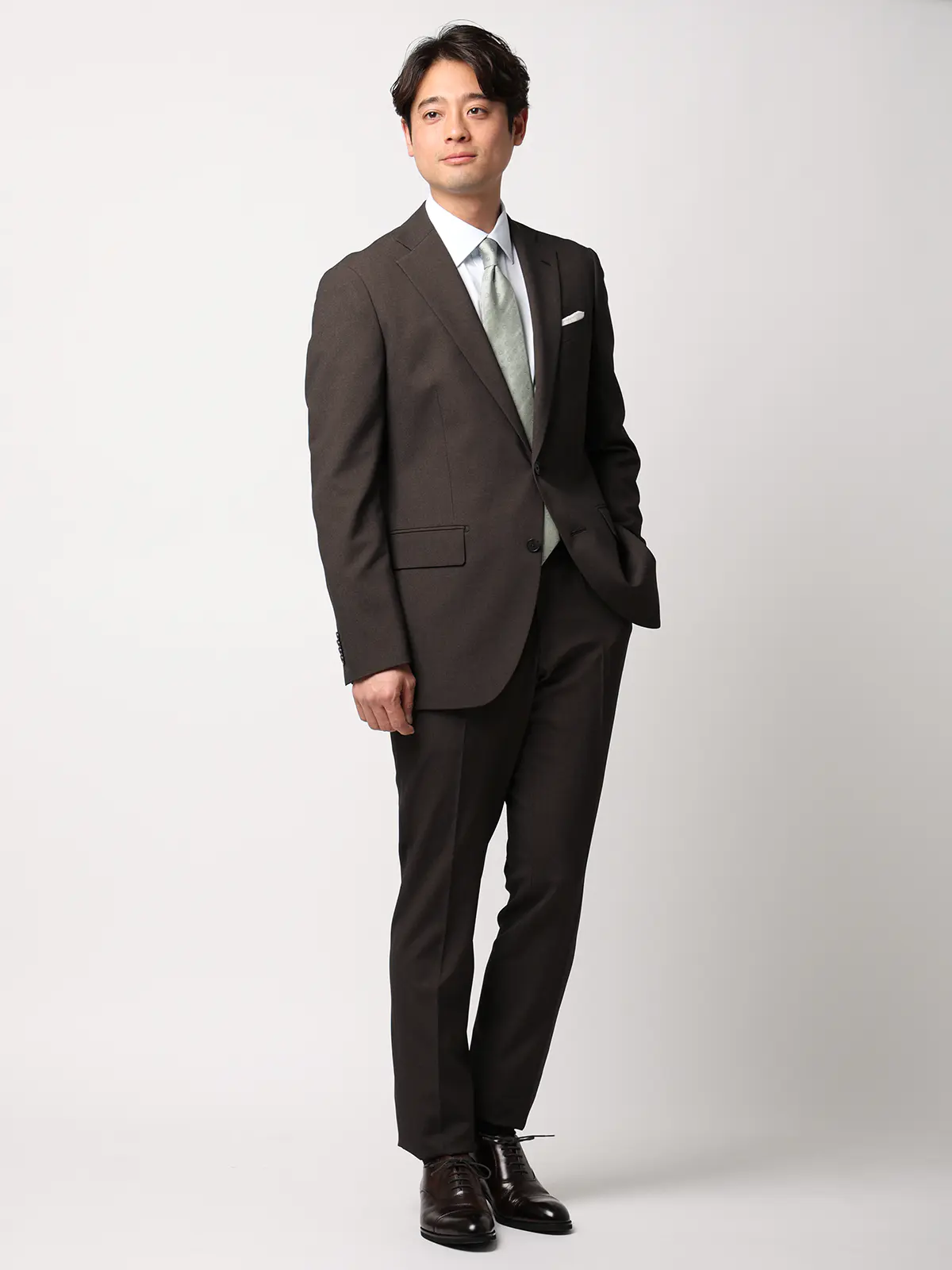 "超"伸びる最高スーツ／ウォッシャブル／ストレッチ／2つボタン／シャークスキン／CH25 ブラウン 体型（DROP):スリム　8DROP(YA体),身長:160cm
