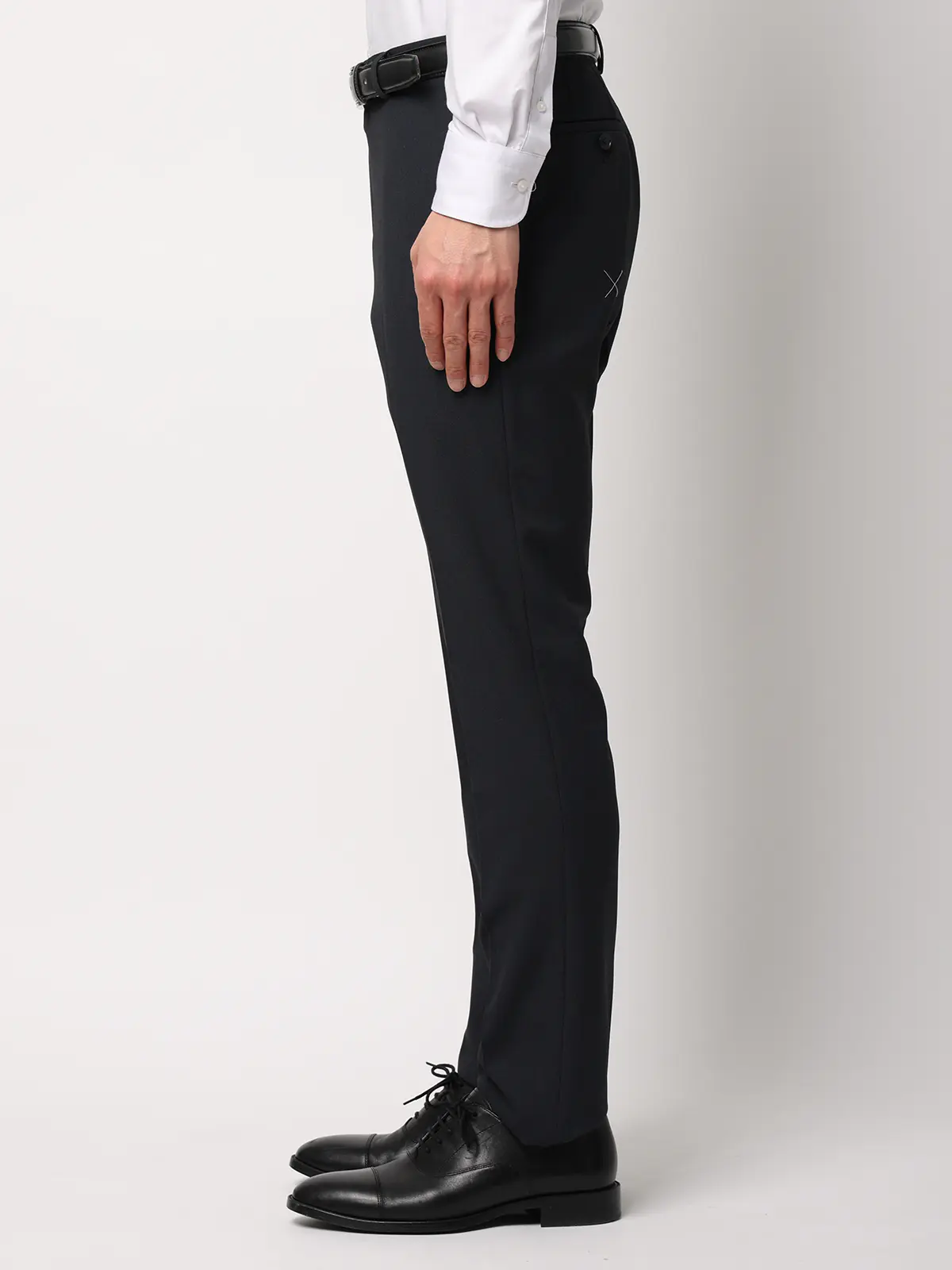 "超"伸びる最高スーツ／ウォッシャブル／ストレッチ／2つボタン／シャークスキン／CH25 ネイビー 体型（DROP):スリム　8DROP(YA体),身長:160cm