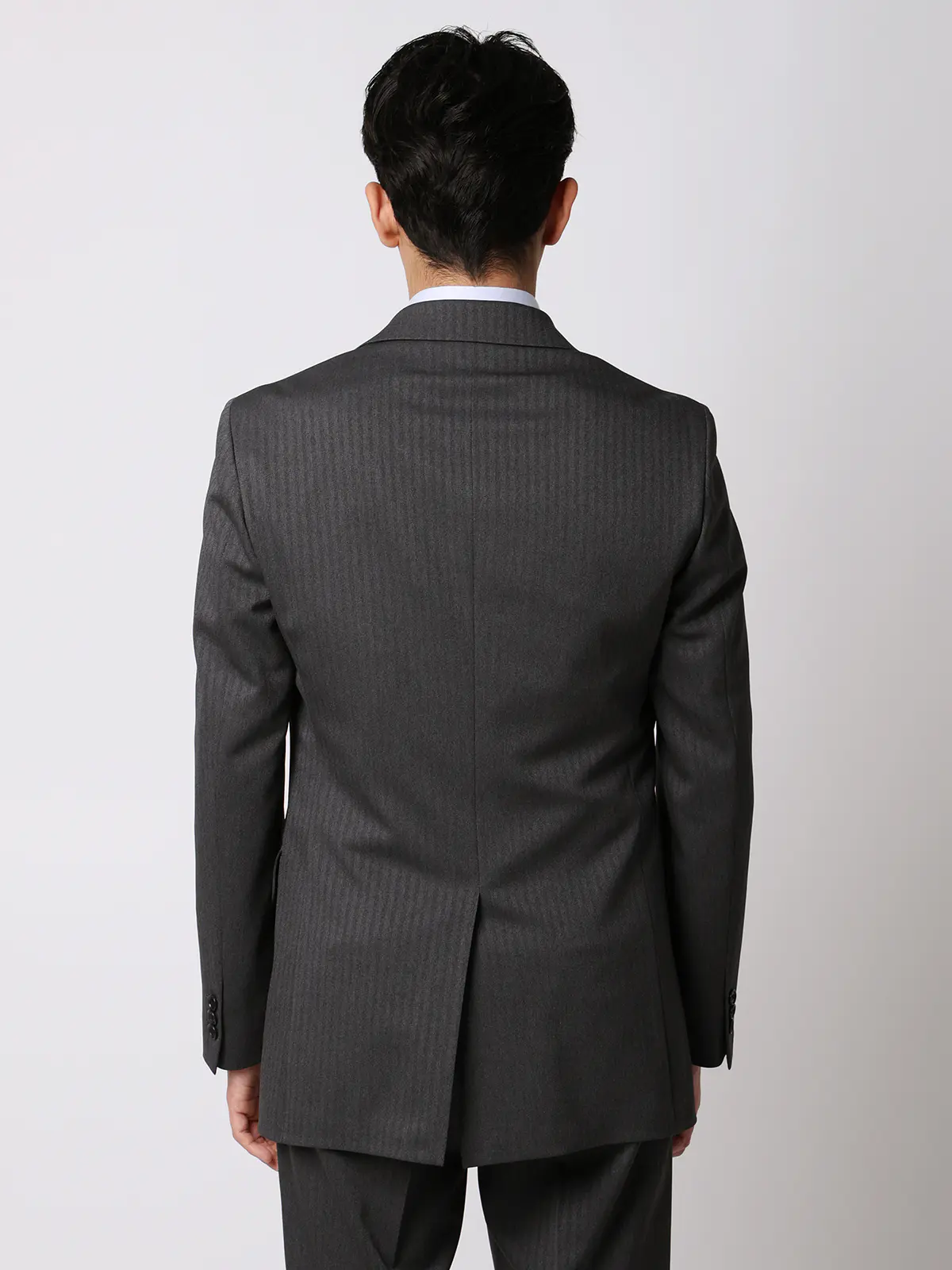 最高スーツ／ウォッシャブル／ストレッチ／2つボタン／ヘリンボーン／CH26 グレー 体型（DROP):普通　6DROP(A体),身長:185cm
