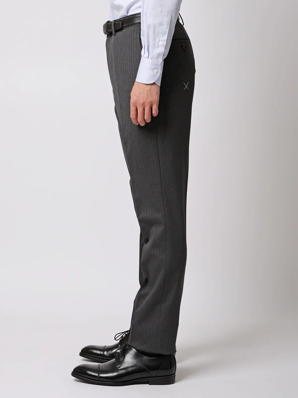 最高スーツ／ウォッシャブル／ストレッチ／2つボタン／ヘリンボーン／CH26 グレー 体型（DROP):普通　6DROP(A体),身長:185cm