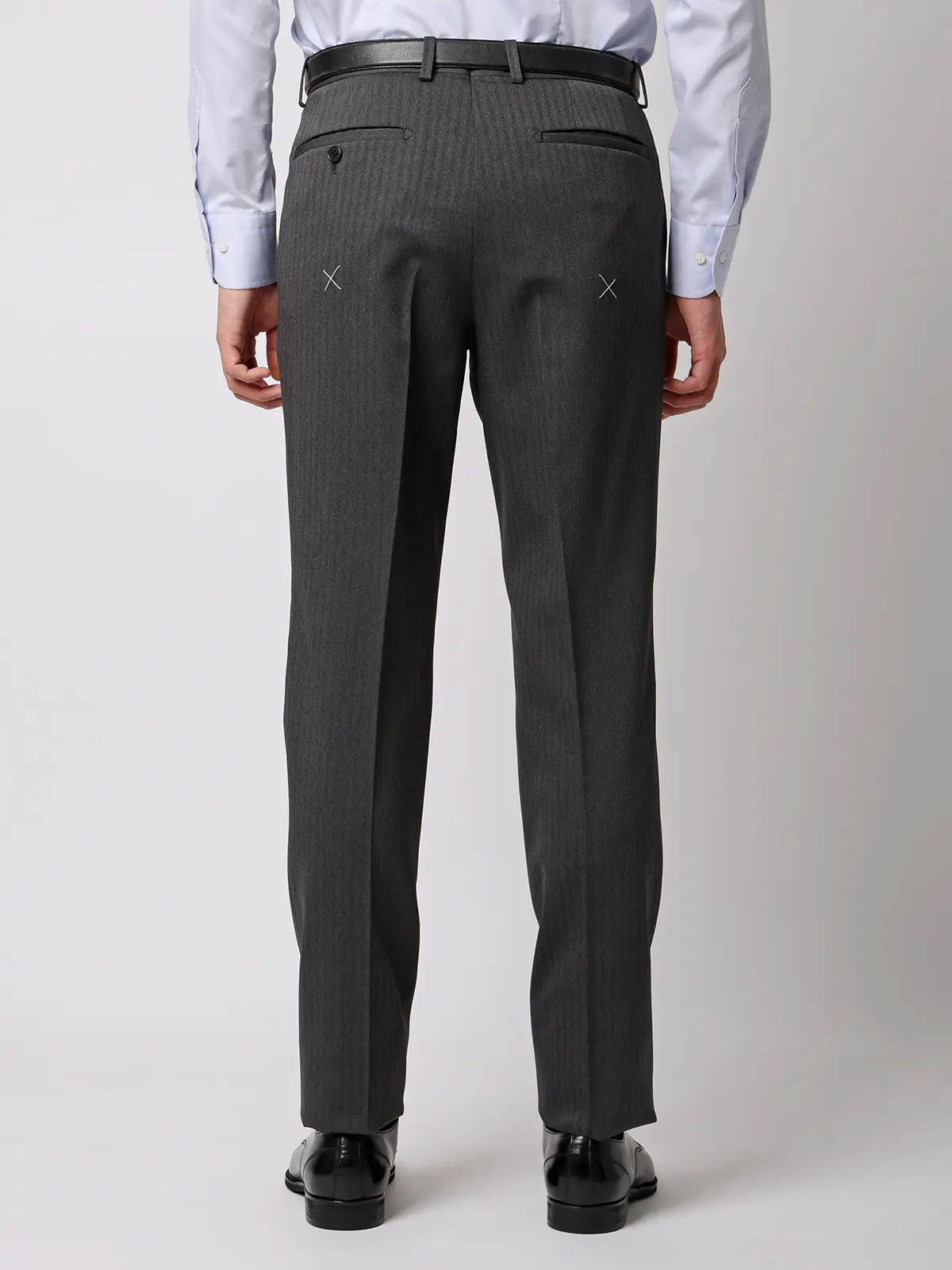 最高スーツ／ウォッシャブル／ストレッチ／2つボタン／ヘリンボーン／CH26 グレー 体型（DROP):普通　6DROP(A体),身長:185cm