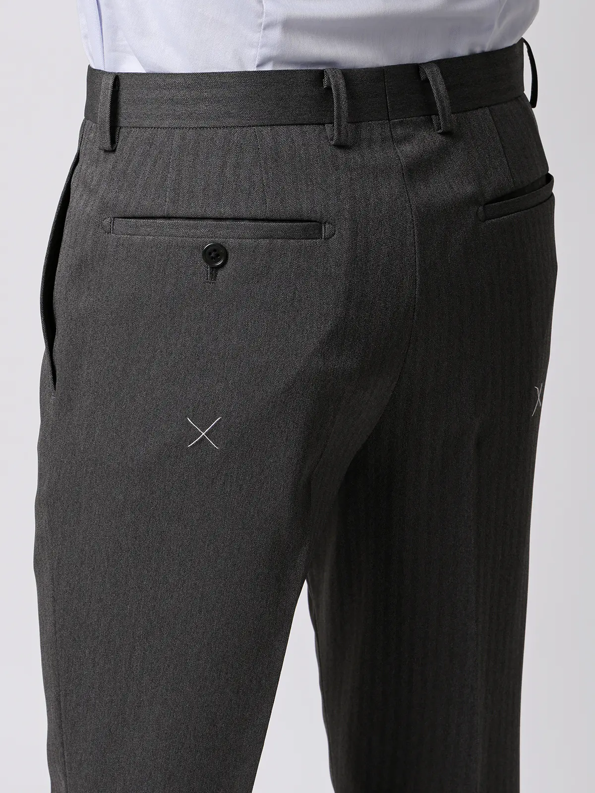 最高スーツ／ウォッシャブル／ストレッチ／2つボタン／ヘリンボーン／CH26 グレー 体型（DROP):普通　6DROP(A体),身長:185cm