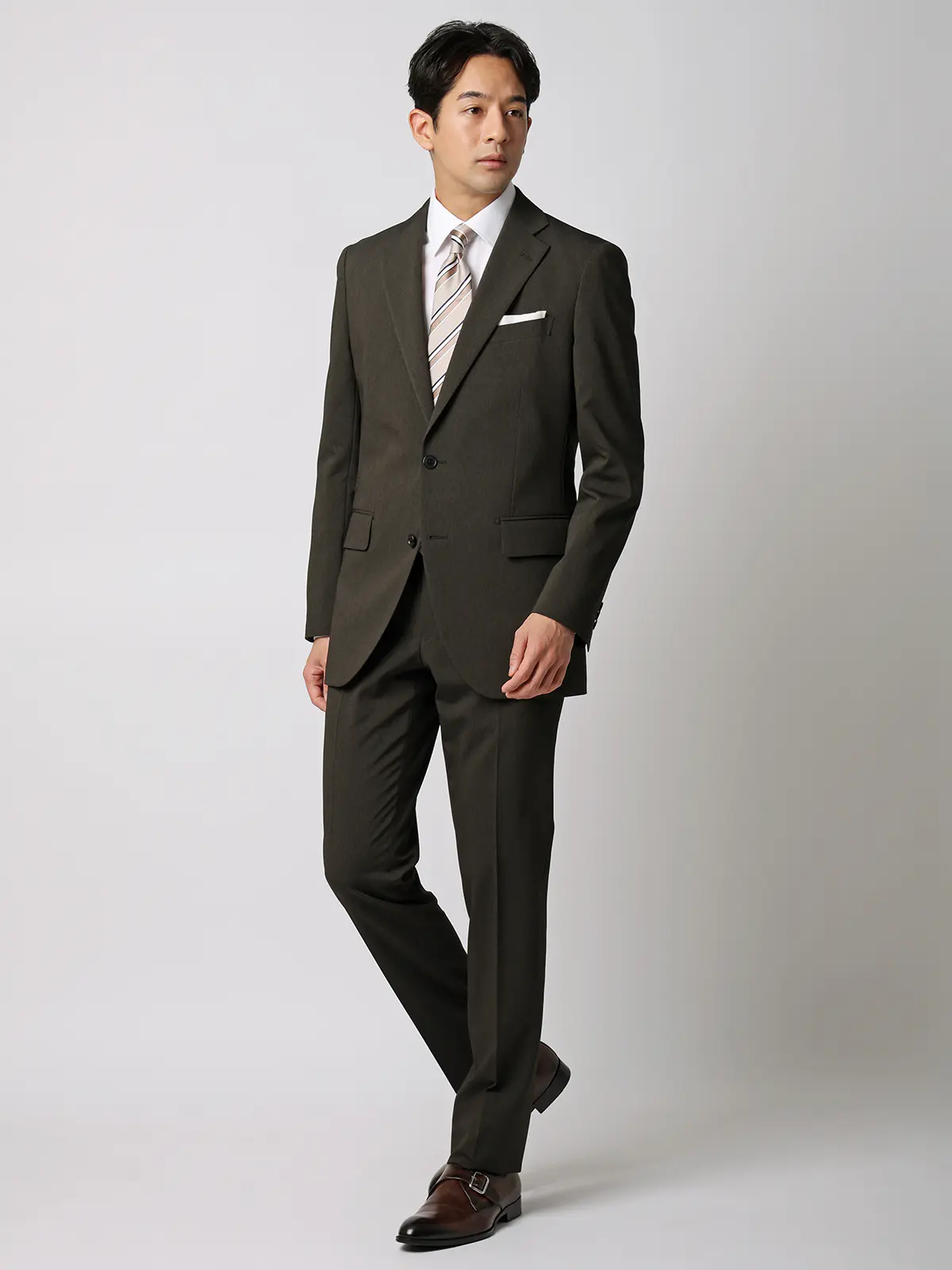 涼しい最高スーツ／ウォッシャブル／ストレッチ／接触冷感／2つボタン／無地／CH26 グリーン 体型（DROP):がっしり　2DROP(BE体),身長:165cm