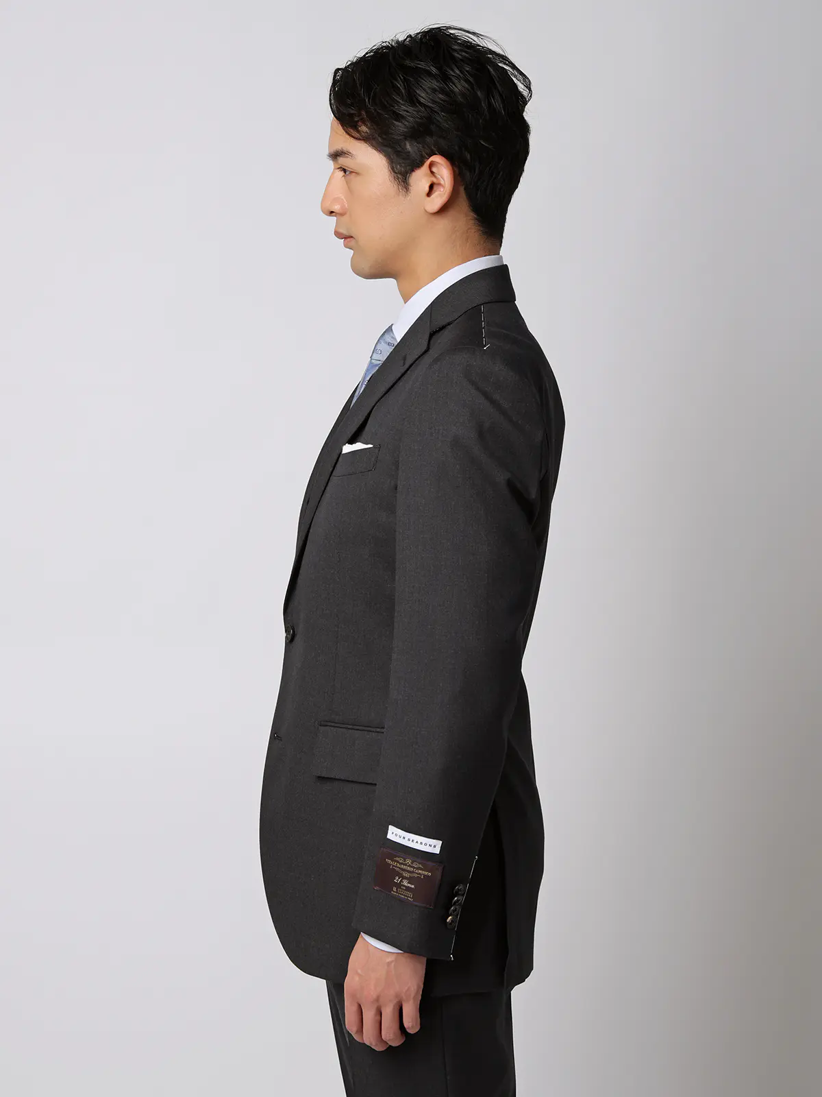 スーツ／2つボタン／CANONICO／21μPRUNELLE／無地／CH25 チャコール 体型（DROP):スリム　8DROP(YA体),身長:160cm