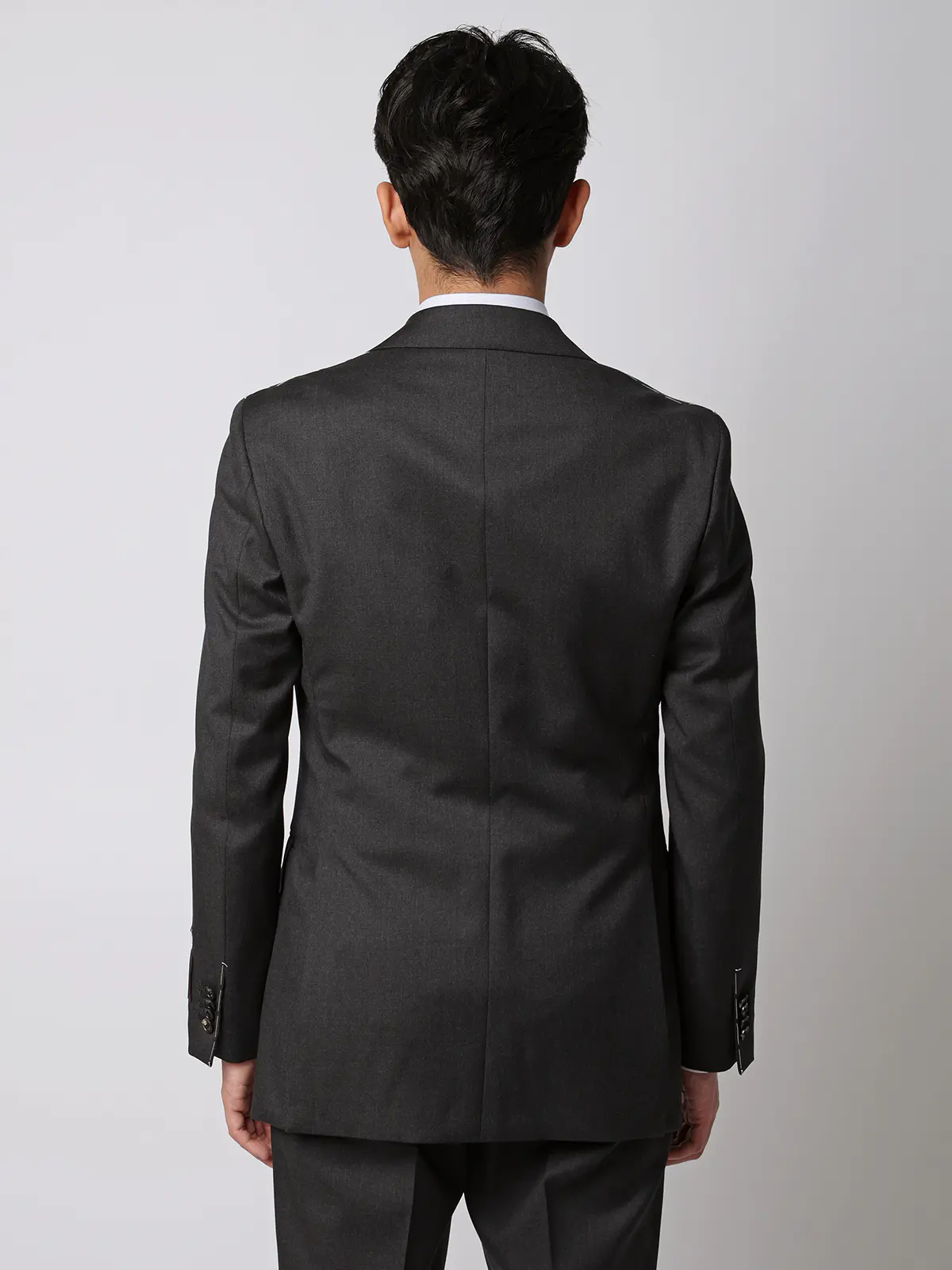 スーツ／2つボタン／CANONICO／21μPRUNELLE／無地／CH25 チャコール 体型（DROP):スリム　8DROP(YA体),身長:160cm