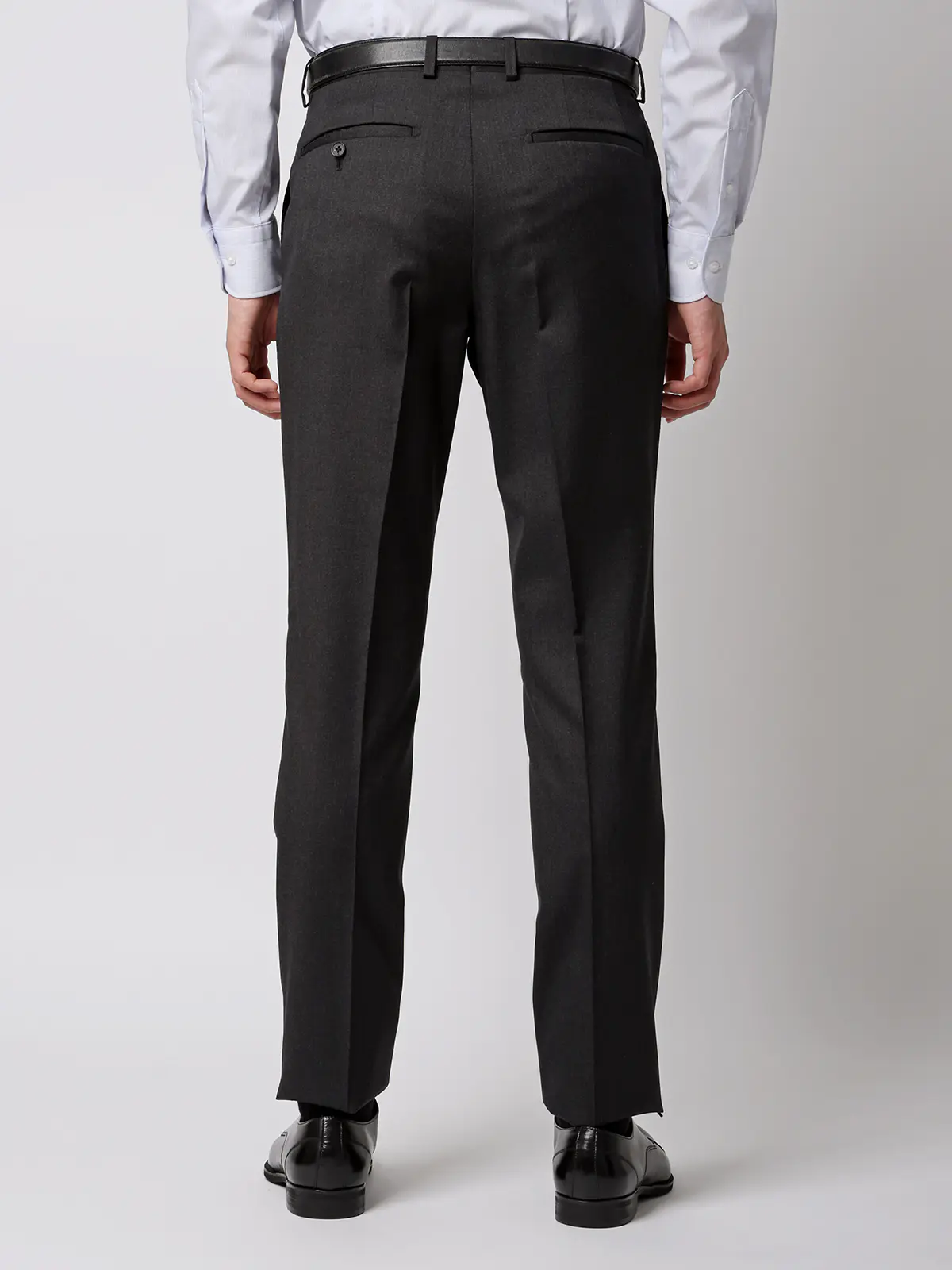 スーツ／2つボタン／CANONICO／21μPRUNELLE／無地／CH25 チャコール 体型（DROP):スリム　8DROP(YA体),身長:160cm