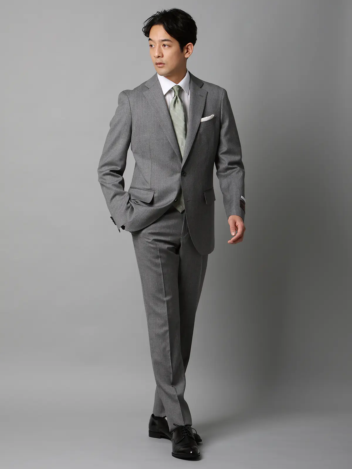 スーツ／2つボタン／CANONICO／21μPRUNELLE／無地／CH25 ライトグレー 体型（DROP):スリム　8DROP(YA体),身長:160cm