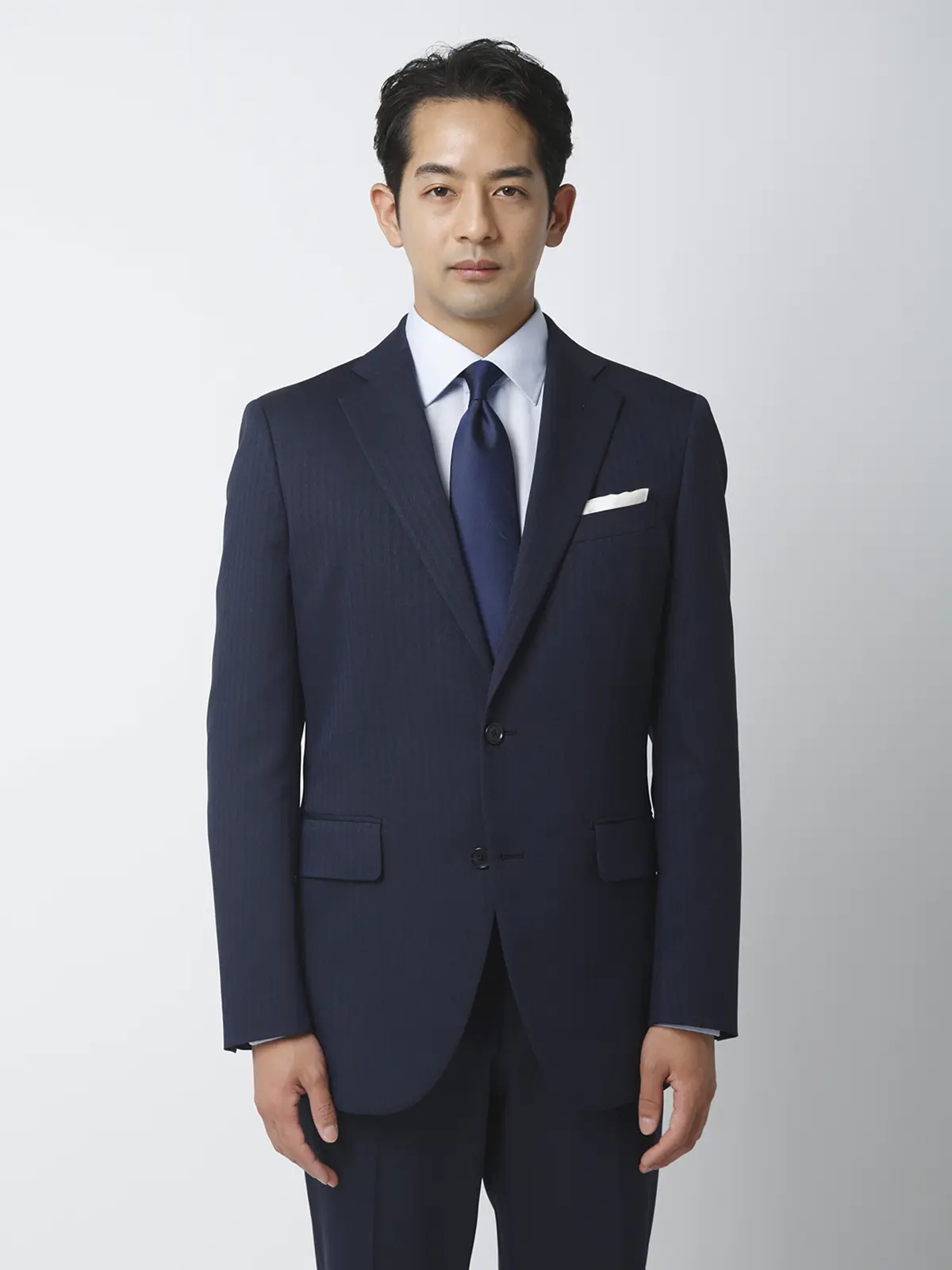 最高スーツ／ウォッシャブル／ストレッチ／2つボタン／ヘリンボーン／CH26 ブルー 体型（DROP):がっしり　2DROP(BE体),身長:190cm