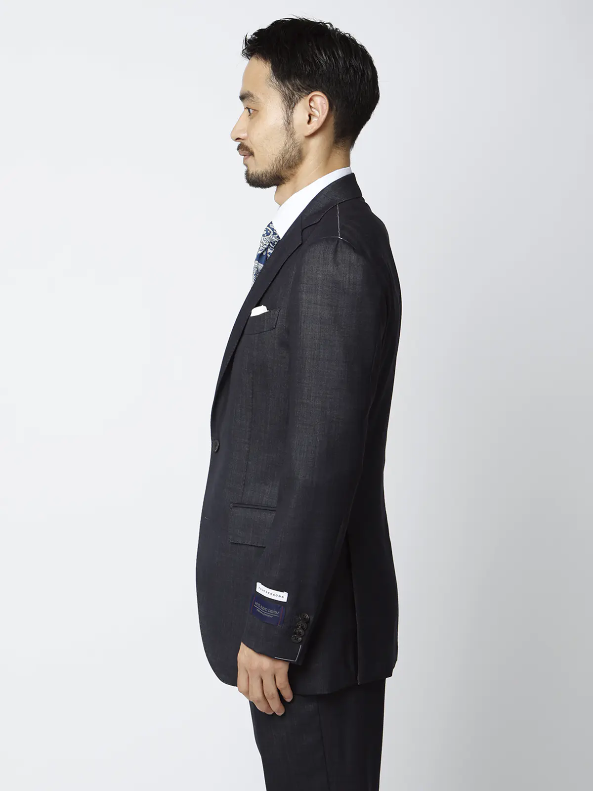 スーツ／ストレッチ／2つボタン／HAND MADE／織柄／CH25 ネイビー 体型（DROP):ややがっしり　4DROP(AB体),身長:185cm