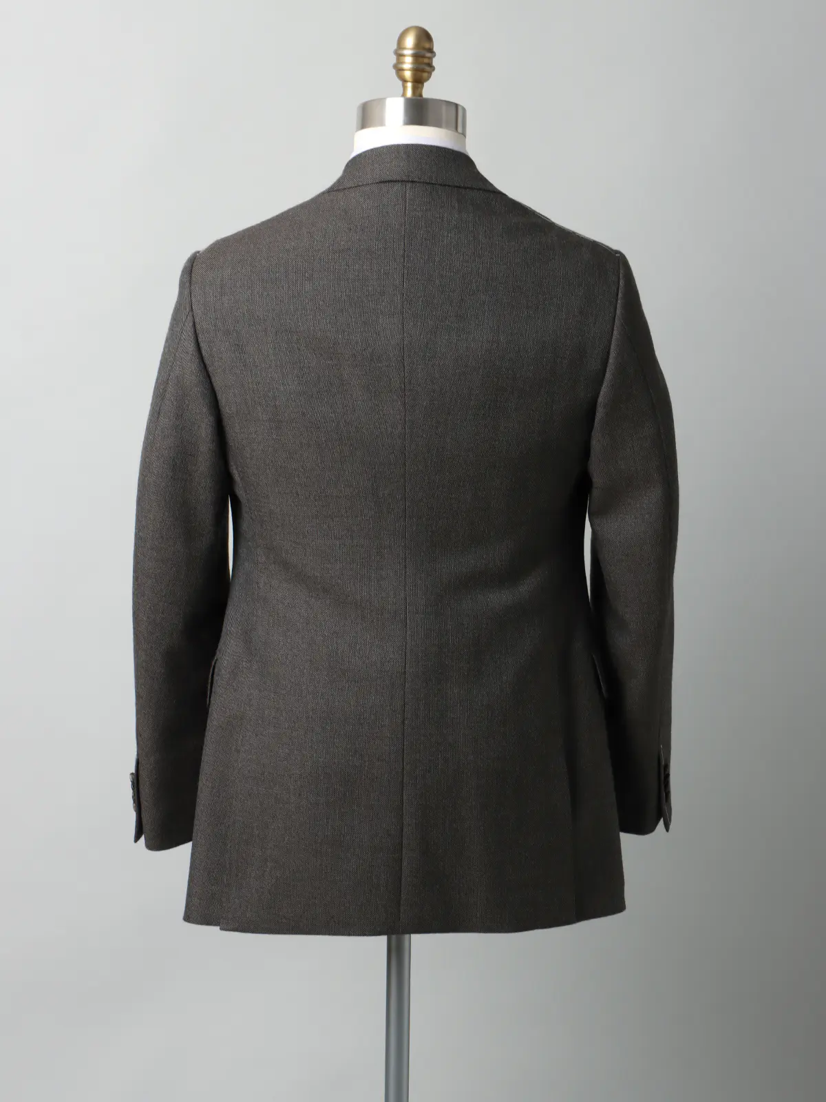 FUMIYA HIRANO／スーツ／スリーピース／2つボタン／尾州／シャークスキン／FH01 ブラウン 体型（DROP):スリム　8DROP(YA体),身長:170cm