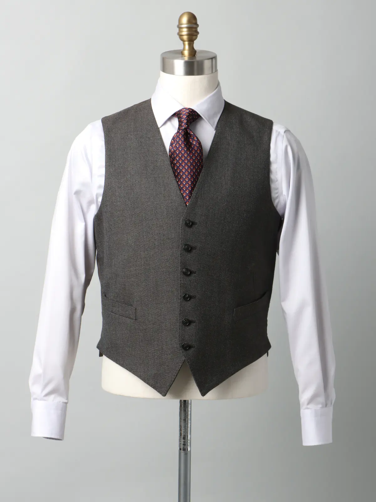 FUMIYA HIRANO／スーツ／スリーピース／2つボタン／尾州／シャークスキン／FH01 ブラウン 体型（DROP):スリム　8DROP(YA体),身長:170cm