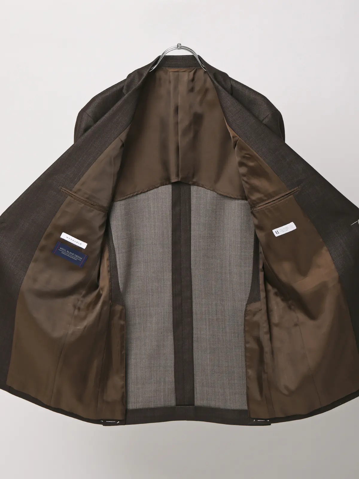 スーツ／スリーピース／ウォッシャブル／ストレッチ／2つボタン／CH25 ブラウン 体型（DROP):スリム　8DROP(YA体),身長:160cm