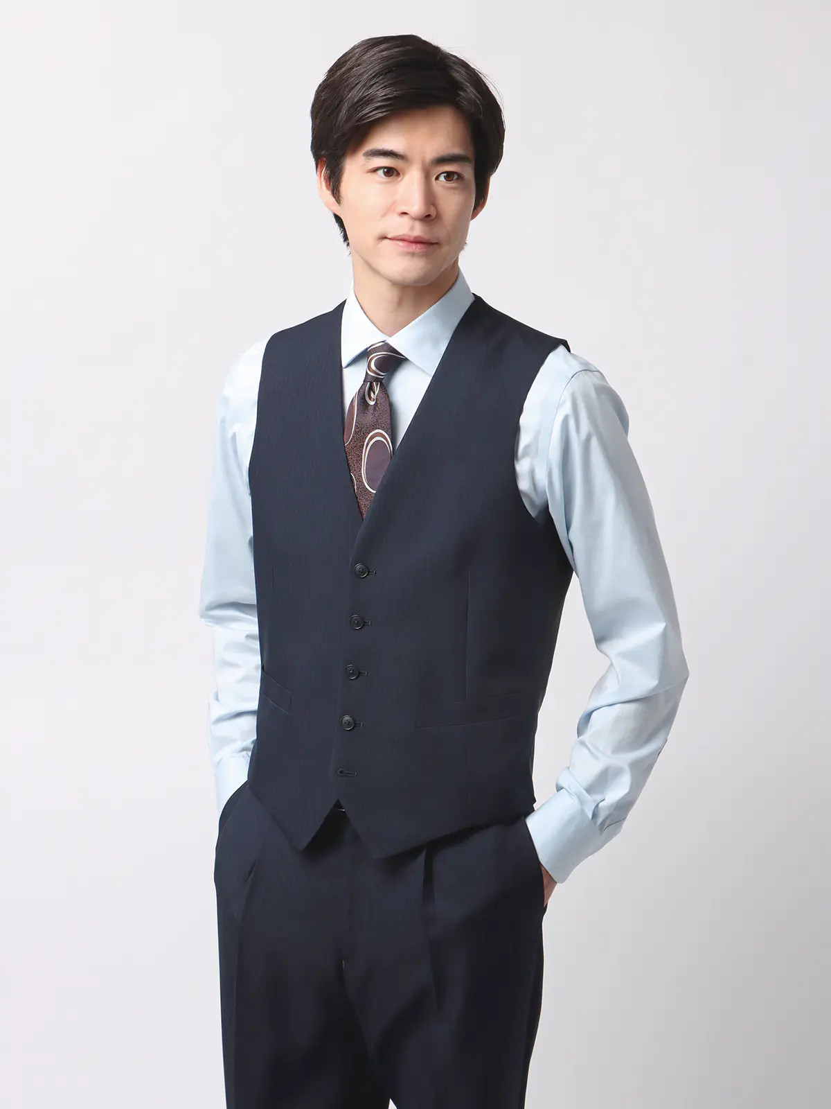 WEB限定／スーツ／スリーピース／ウォッシャブル／2つボタン／ストライプ／裾上げ済 ネイビー 体型（DROP):スリム　8DROP(YA体),身長:165cm