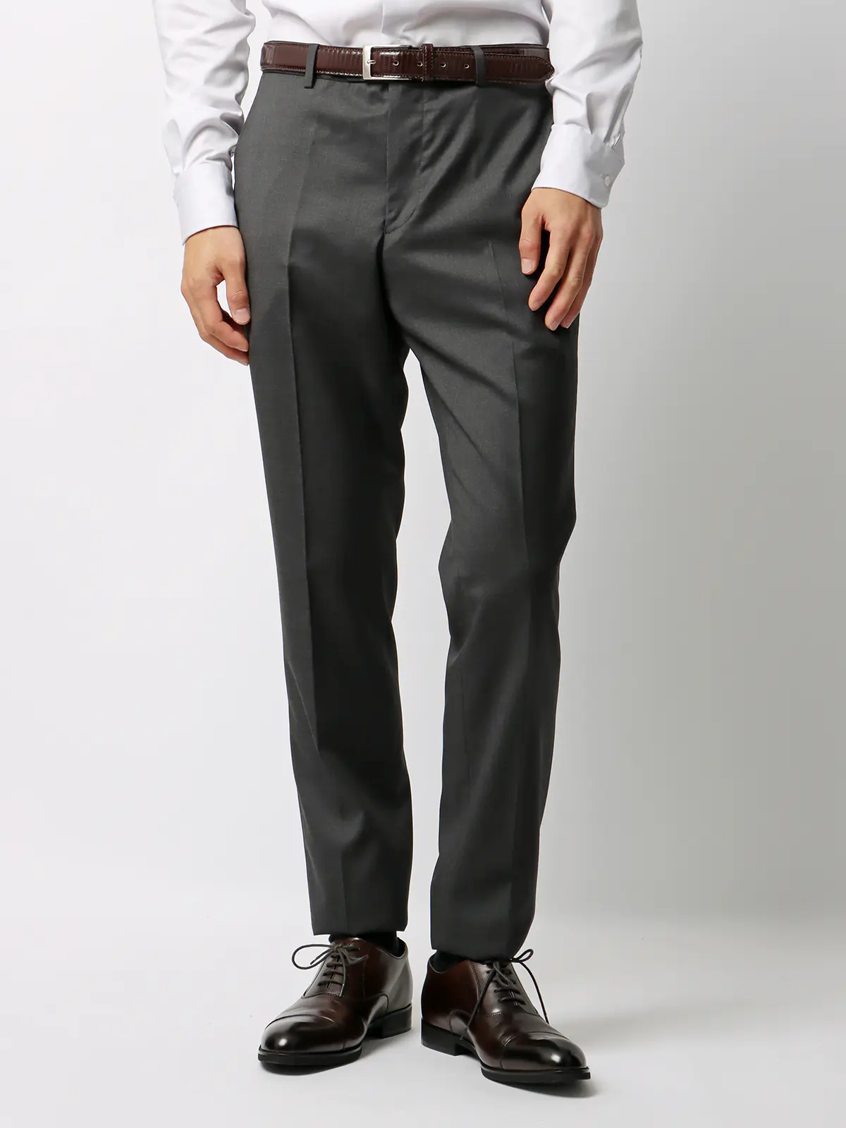 スーツ/3つボタン/Loro Piana 365/無地/TR27 グレー 体型(DROP):スリム 8DROP(YA体),身長:165cm