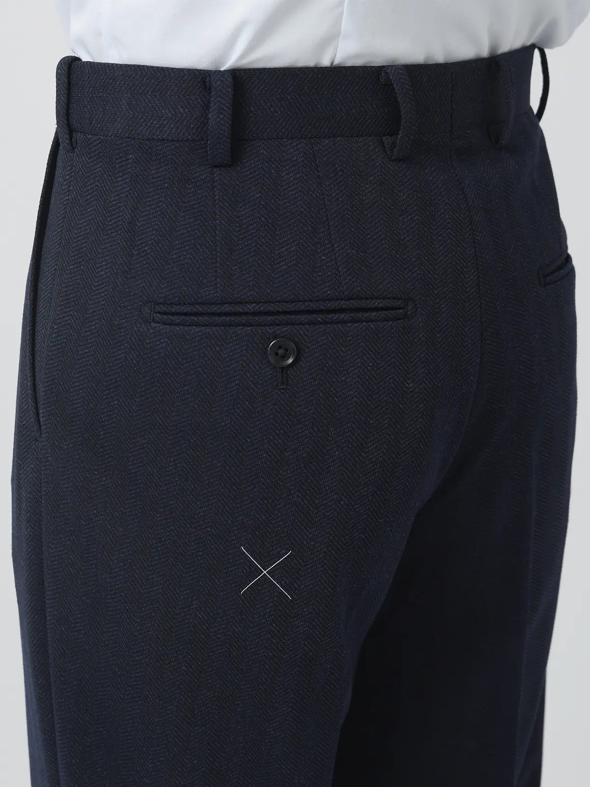 伸びるスーツ～Jersey～／ウォッシャブル／ストレッチ／3つボタン／ヘリンボーン／TR27 ネイビー 体型（DROP):スリム　8DROP(YA体),身長:180cm