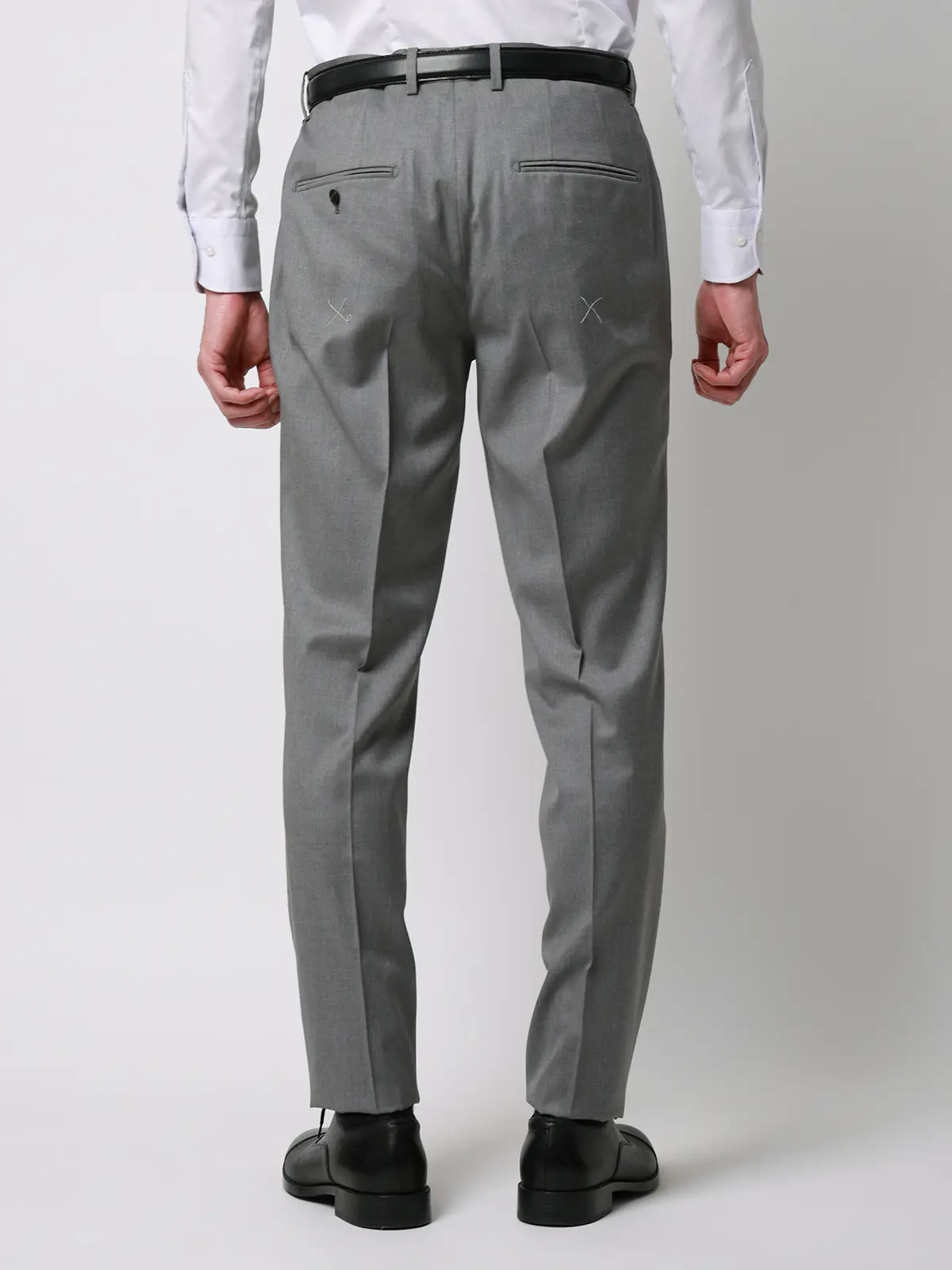 スーツ／3つボタン／Loro Piana 365／無地／TR27 ライトグレー 体型（DROP):普通　6DROP(A体),身長:165cm
