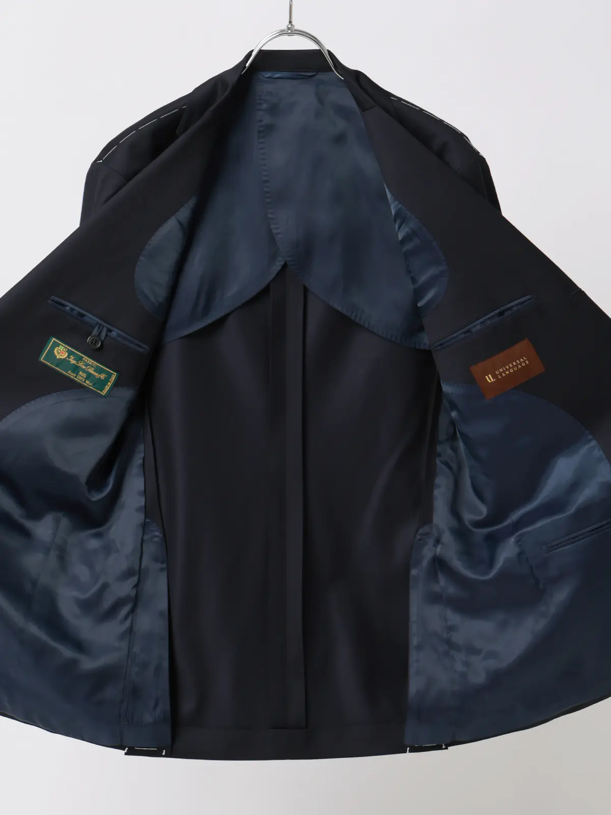 スーツ／3つボタン／Loro Piana 365／無地／TR27 ネイビー 体型（DROP):スリム　8DROP(YA体),身長:160cm