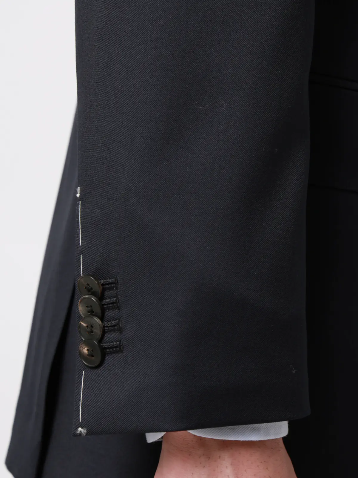 スーツ／3つボタン／Loro Piana 365／無地／TR27 ネイビー 体型（DROP):スリム　8DROP(YA体),身長:160cm