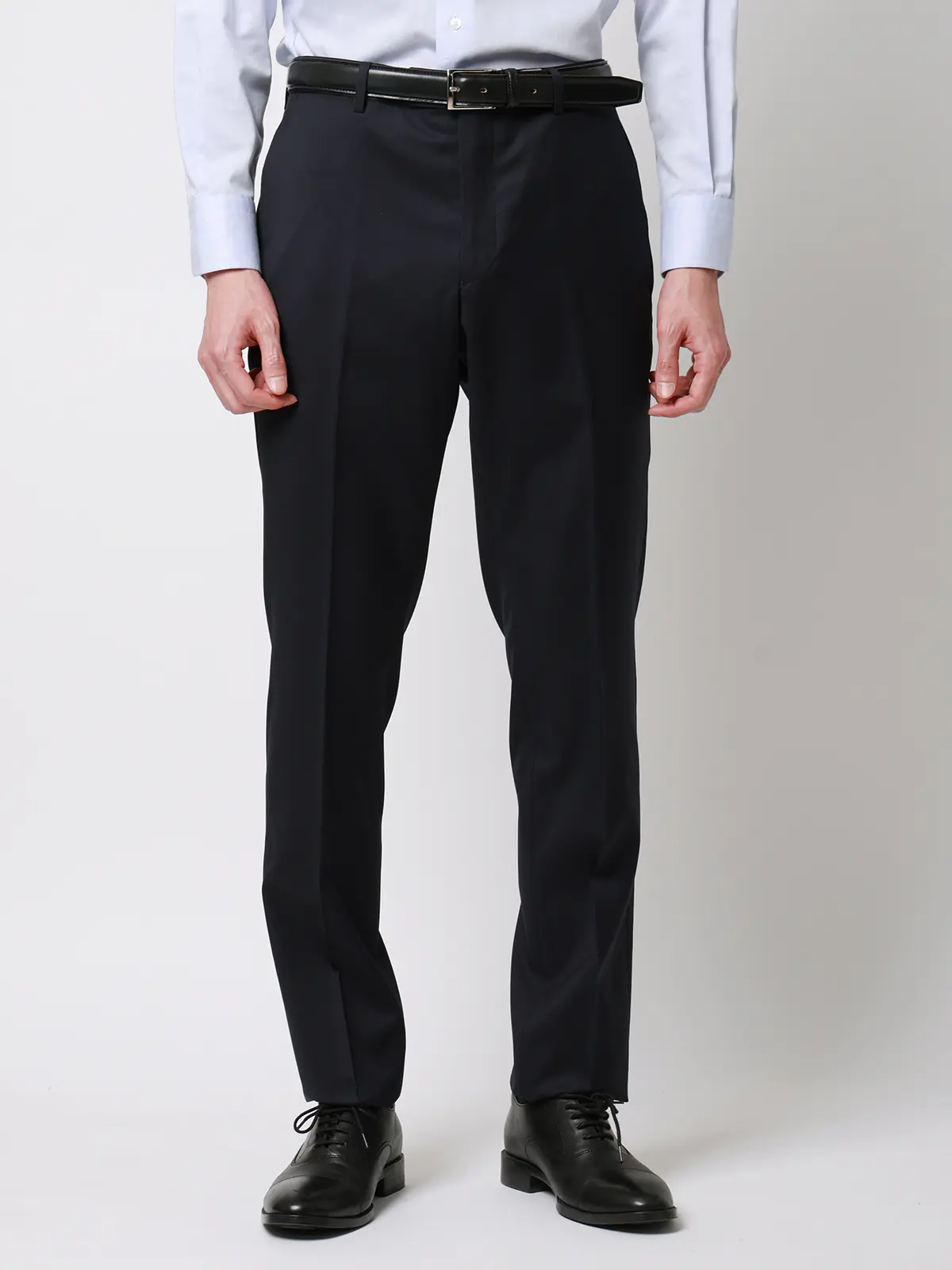 スーツ／3つボタン／Loro Piana 365／無地／TR27 ネイビー 体型（DROP):スリム　8DROP(YA体),身長:160cm