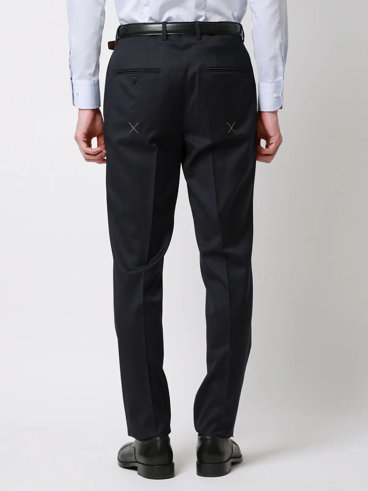 スーツ／3つボタン／Loro Piana 365／無地／TR27 ネイビー 体型（DROP):スリム　8DROP(YA体),身長:160cm