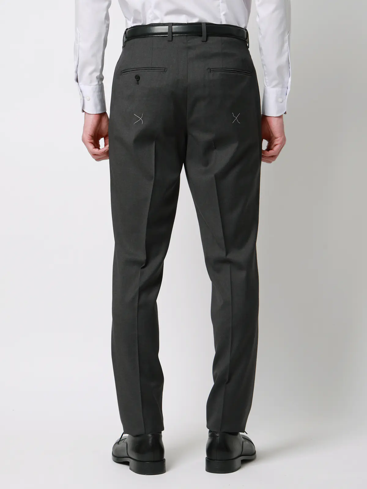 スーツ/3つボタン/Loro Piana 365/無地/TR27 チャコール 体型(DROP):スリム 8DROP(YA体),身長:175cm