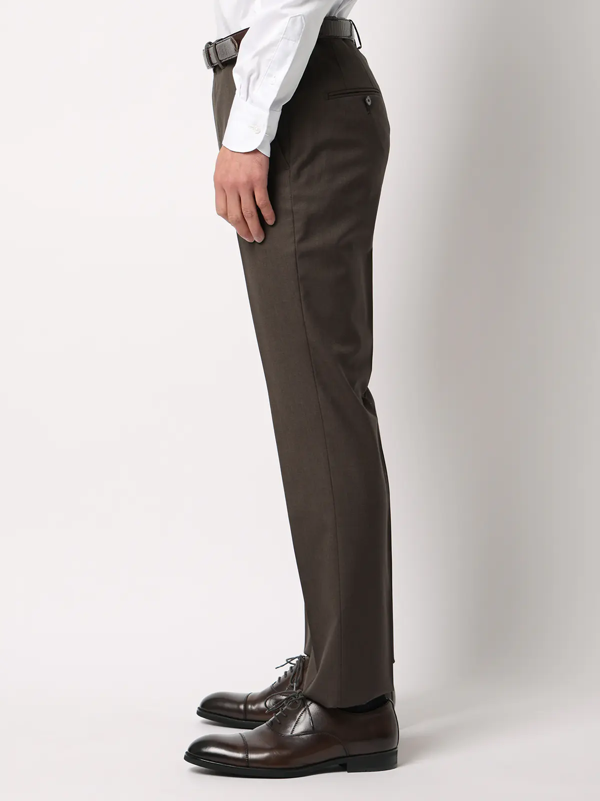 スーツ/3つボタン/TALLIA DI DELFINO/SUPER120'sウールトロピカル/無地/TR27 ブラウン 体型(DROP):スリム 8DROP(YA体),身長:170cm