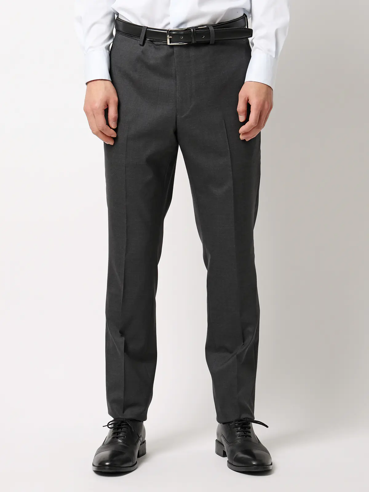 スーツ／3つボタン／TALLIA DI DELFINO／SUPER120'sウールトロピカル／無地／TR27 グレー 体型（DROP):ややがっしり　4DROP(AB体),身長:185cm