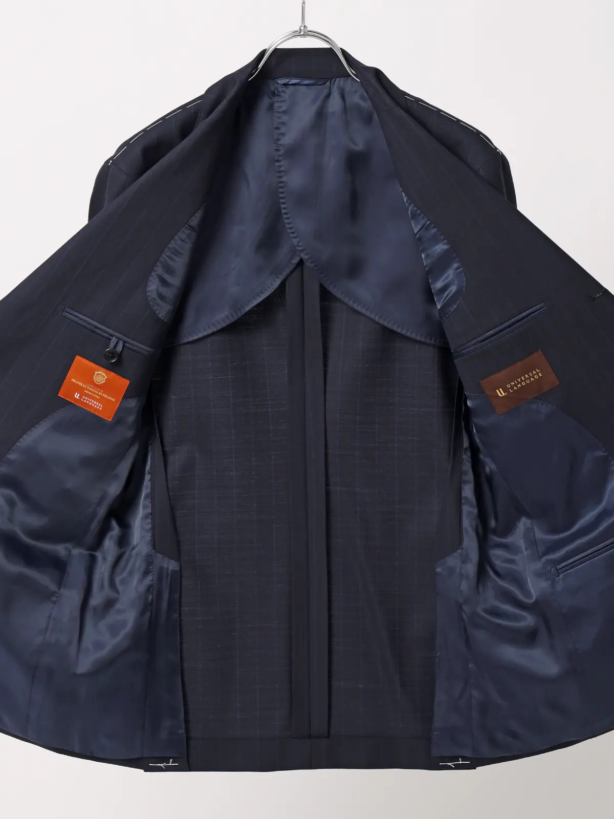 スーツ／3つボタン／TALLIA DI DELFINO／SUPER120'sウールトロピカル／TR27 ネイビー 体型（DROP):ややがっしり　4DROP(AB体),身長:185cm