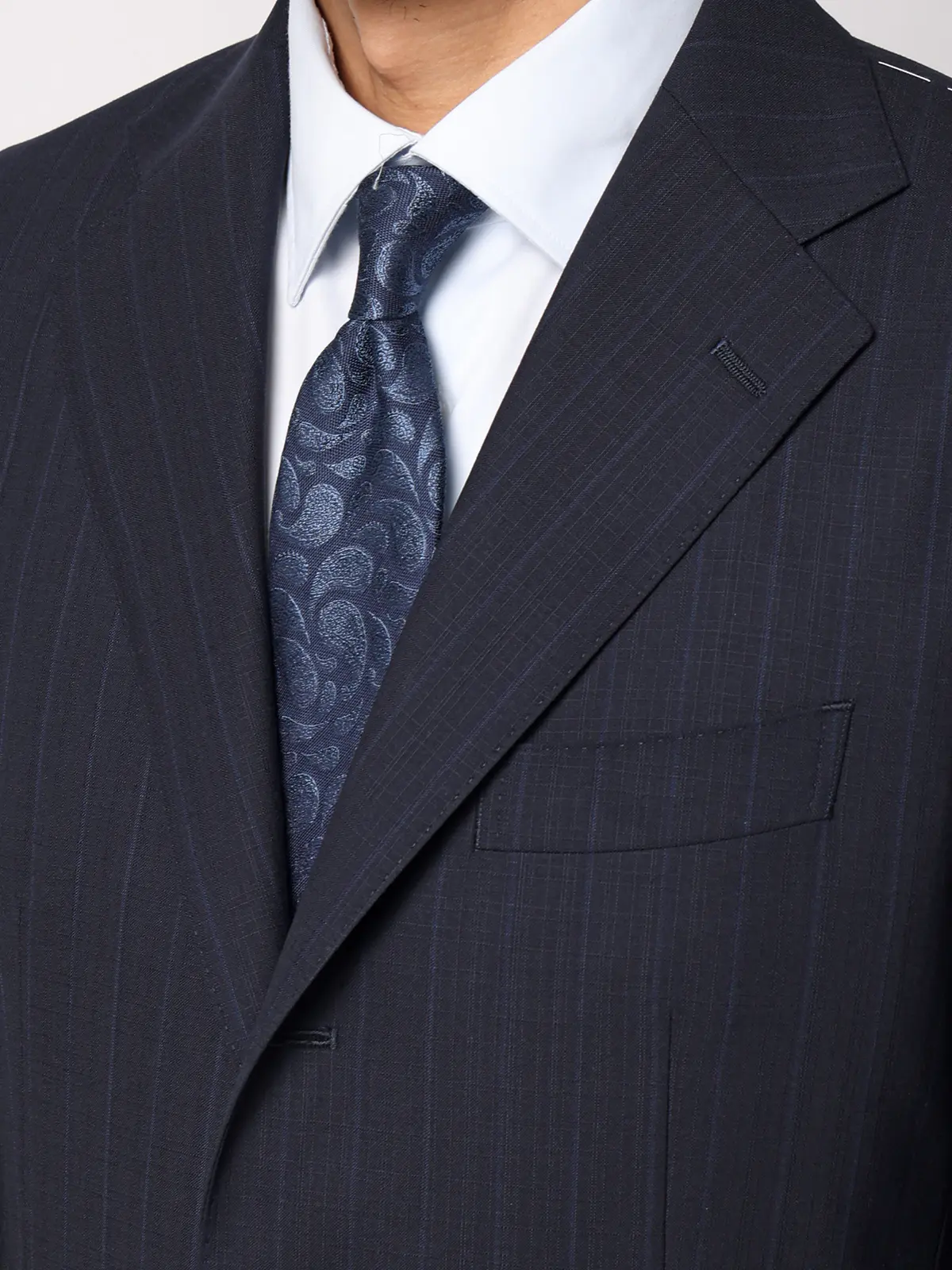 スーツ／3つボタン／TALLIA DI DELFINO／SUPER120'sウールトロピカル／TR27 ネイビー 体型（DROP):ややがっしり　4DROP(AB体),身長:185cm