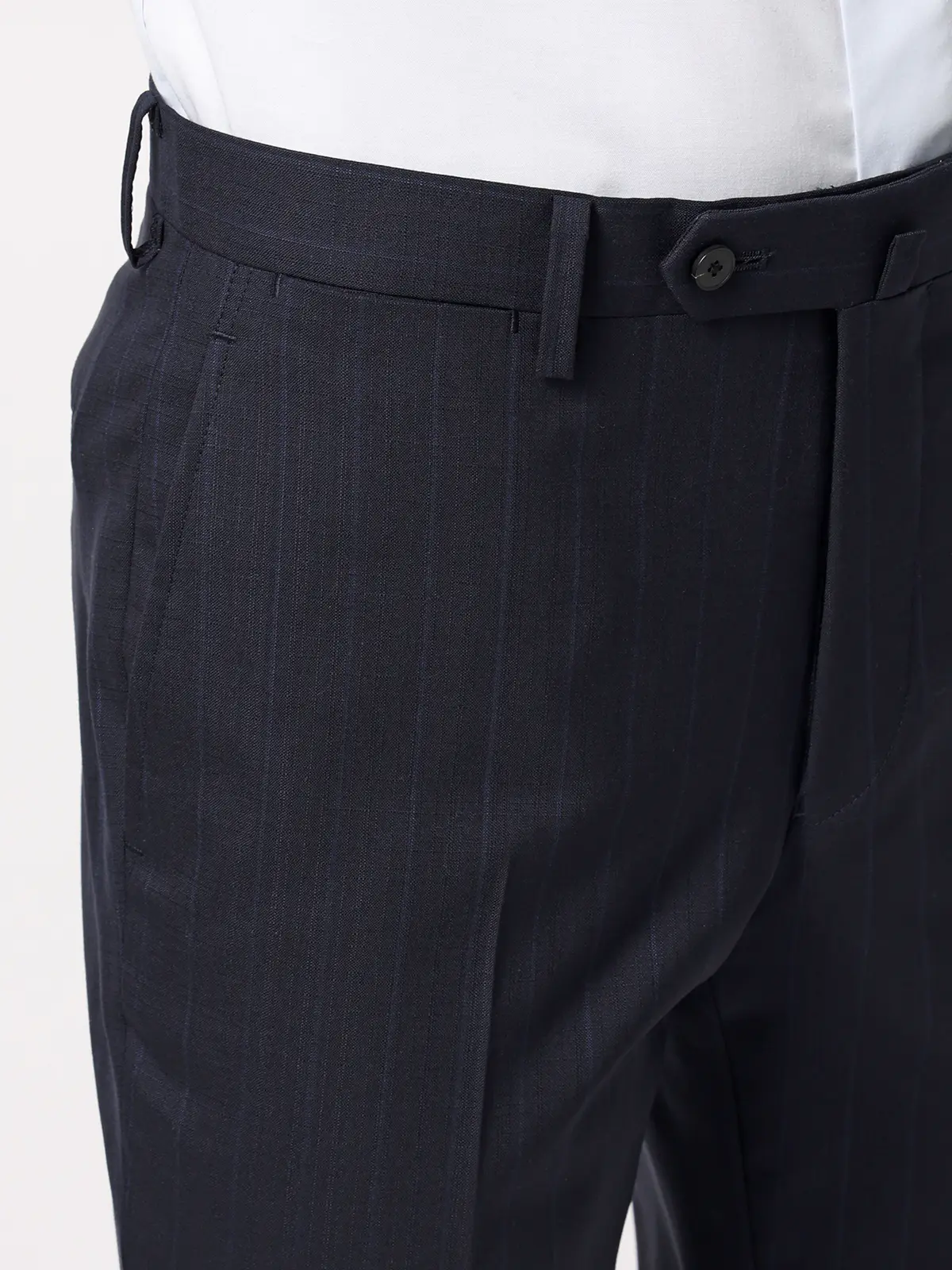 スーツ／3つボタン／TALLIA DI DELFINO／SUPER120'sウールトロピカル／TR27 ネイビー 体型（DROP):ややがっしり　4DROP(AB体),身長:185cm