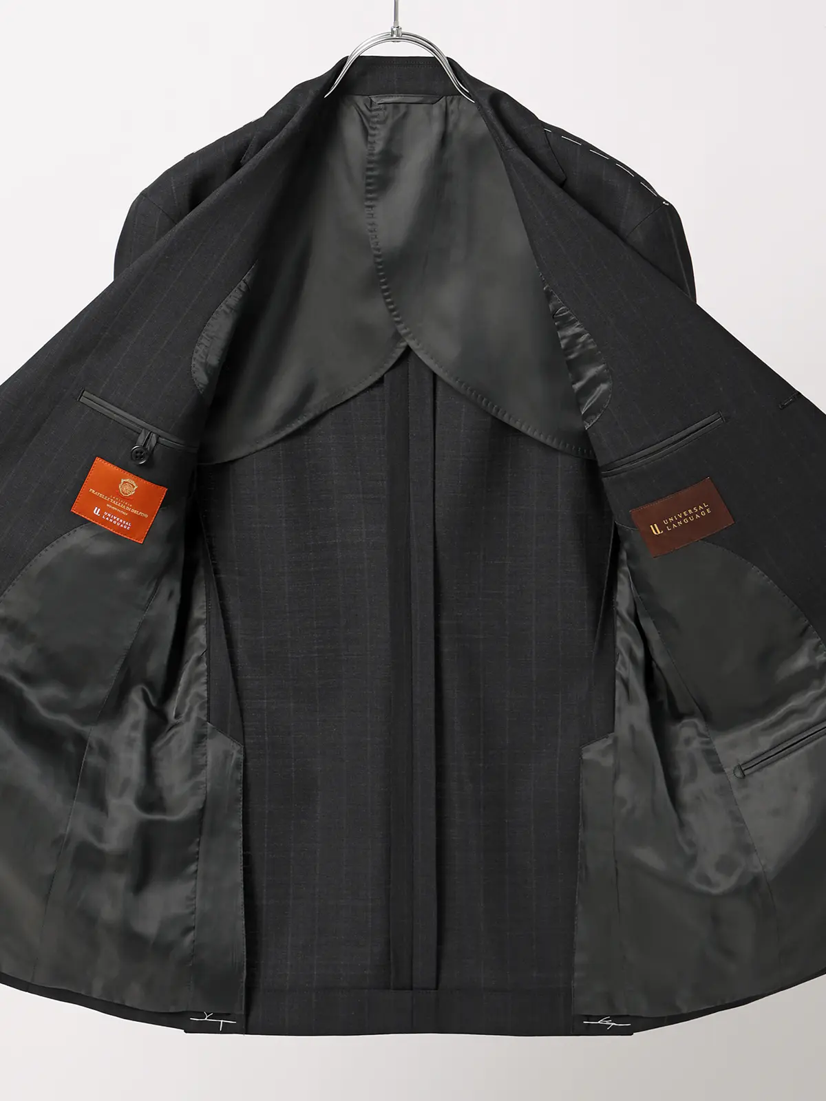 スーツ／3つボタン／TALLIA DI DELFINO／SUPER120'sウールトロピカル／TR27 グレー 体型（DROP):ややがっしり　4DROP(AB体),身長:185cm