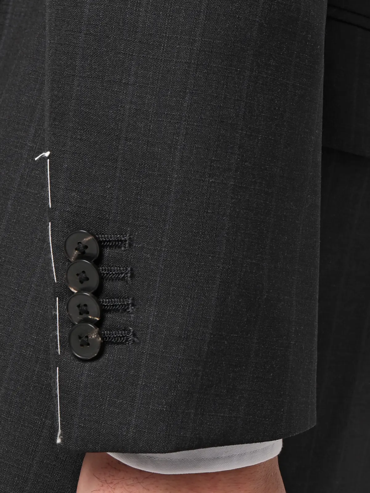 スーツ／3つボタン／TALLIA DI DELFINO／SUPER120'sウールトロピカル／TR27 グレー 体型（DROP):ややがっしり　4DROP(AB体),身長:185cm