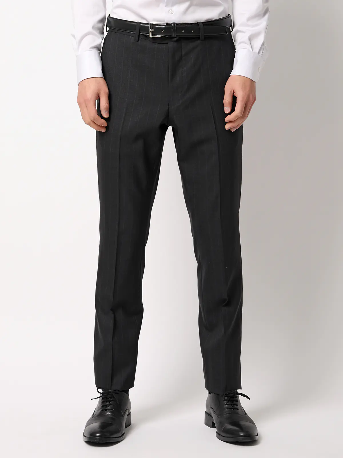 スーツ／3つボタン／TALLIA DI DELFINO／SUPER120'sウールトロピカル／TR27 グレー 体型（DROP):ややがっしり　4DROP(AB体),身長:185cm