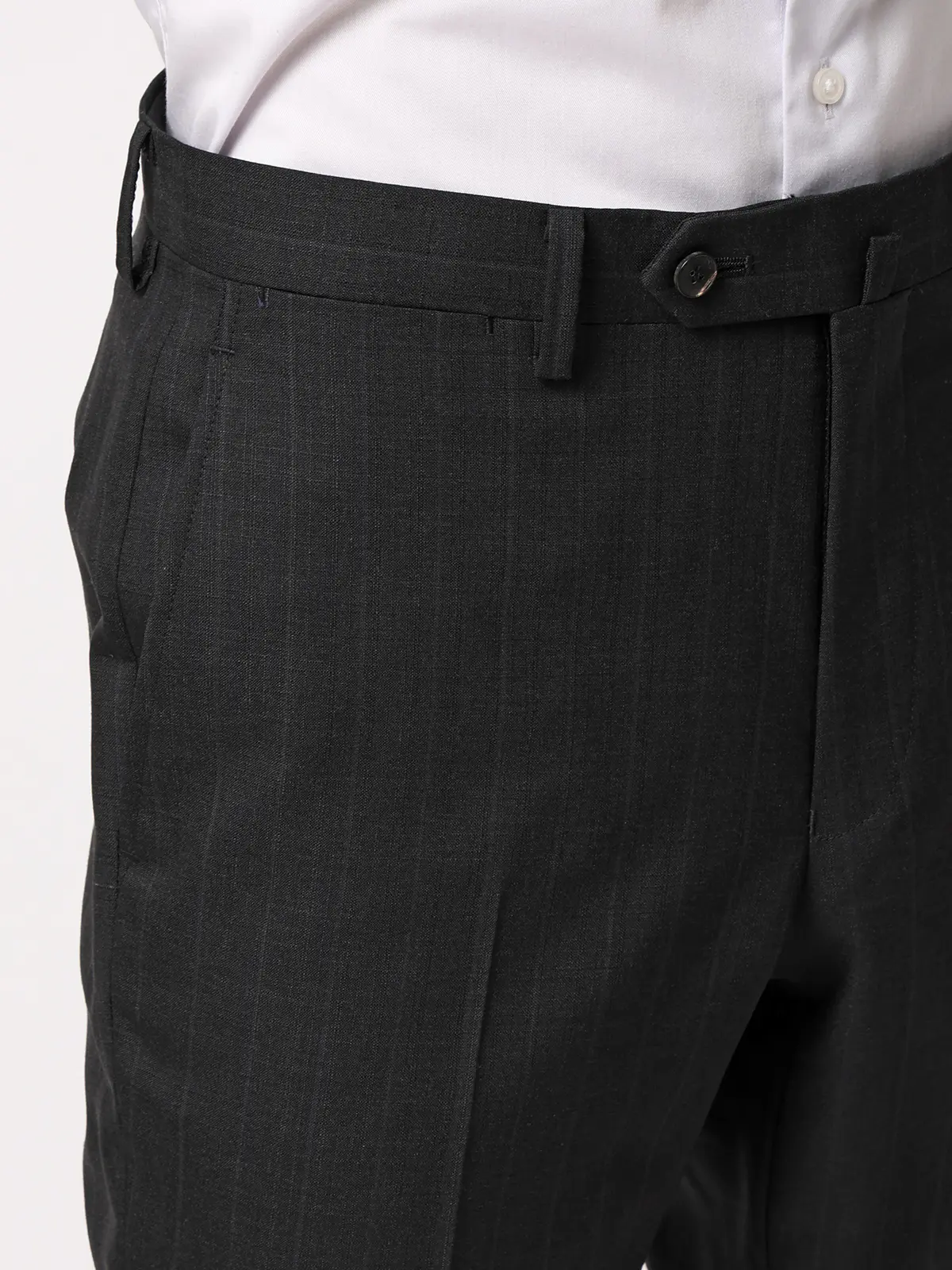 スーツ／3つボタン／TALLIA DI DELFINO／SUPER120'sウールトロピカル／TR27 グレー 体型（DROP):ややがっしり　4DROP(AB体),身長:185cm