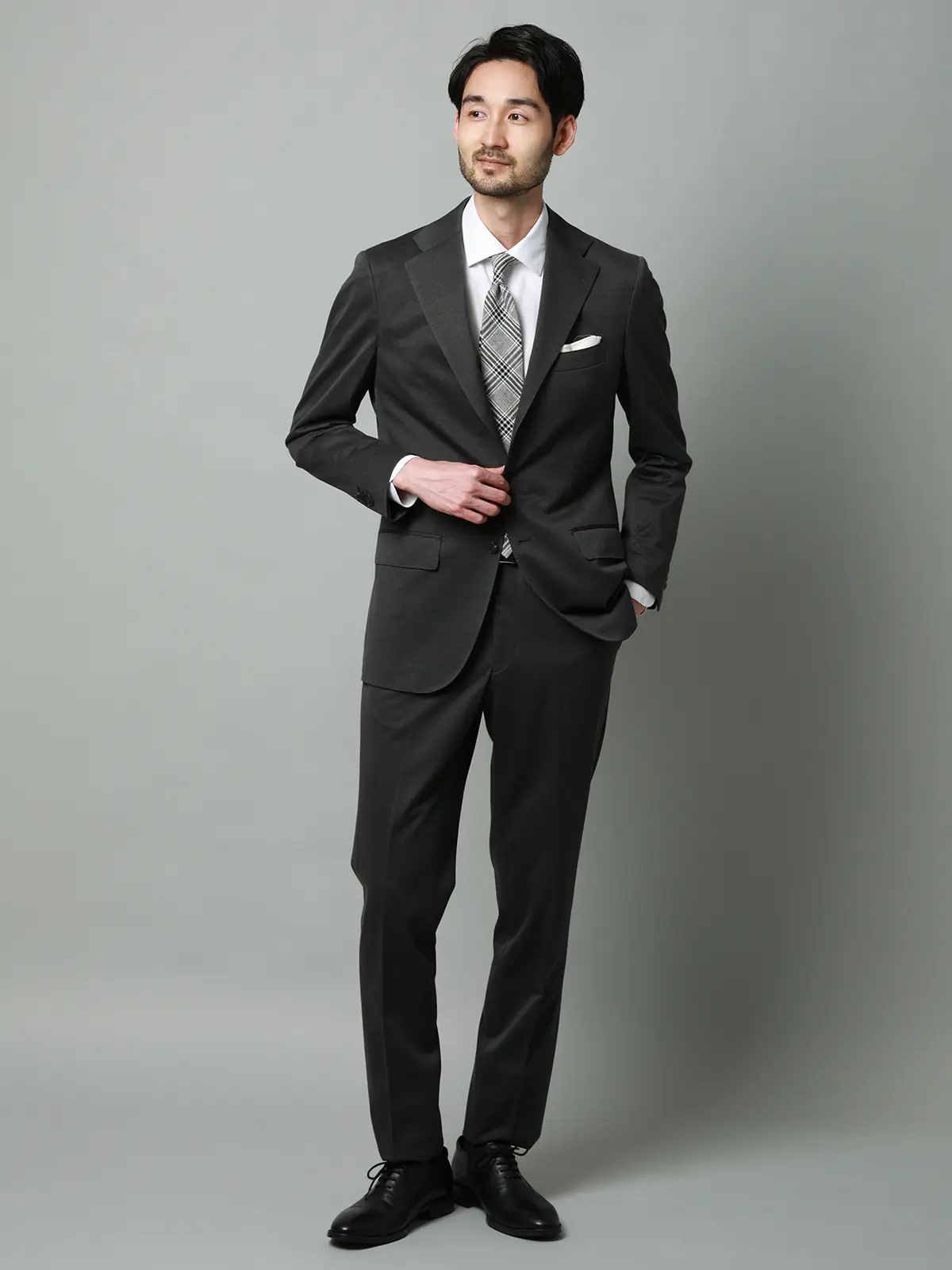 スーツ／ストレッチ／接触冷感／3つボタン／無地／TR27 グレー 体型（DROP):普通　6DROP(A体),身長:165cm