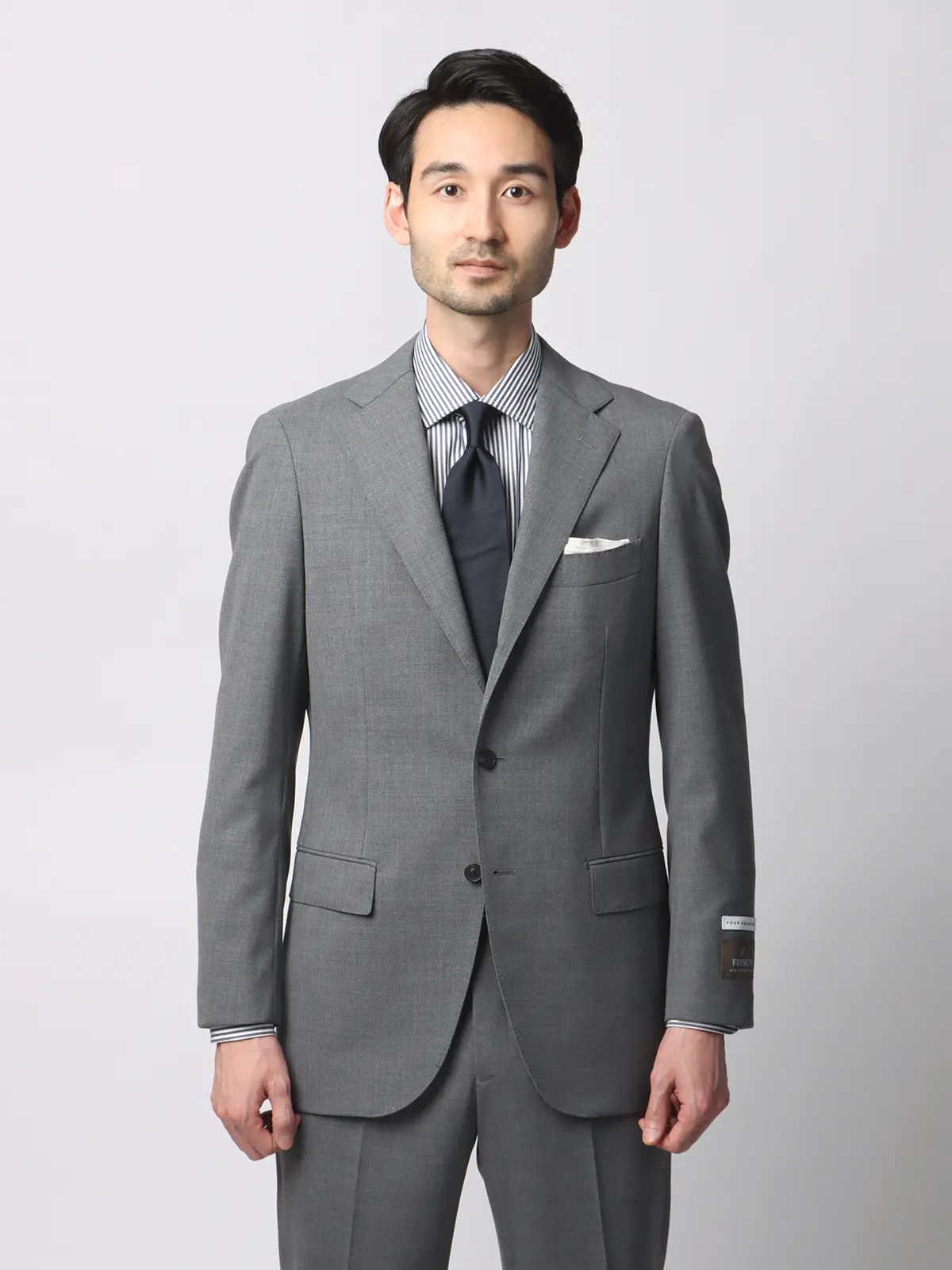 スーツ／3つボタン／FRESCO／HAND MADE／無地／TR27 ライトグレー 体型（DROP):スリム　8DROP(YA体),身長:160cm