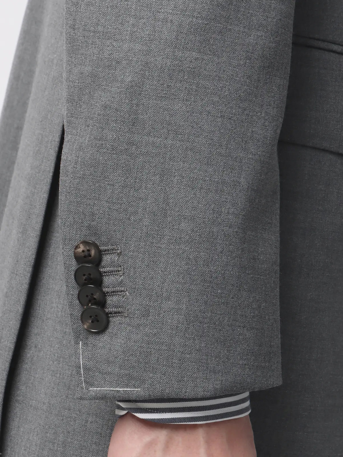 スーツ／3つボタン／FRESCO／HAND MADE／無地／TR27 ライトグレー 体型（DROP):スリム　8DROP(YA体),身長:160cm