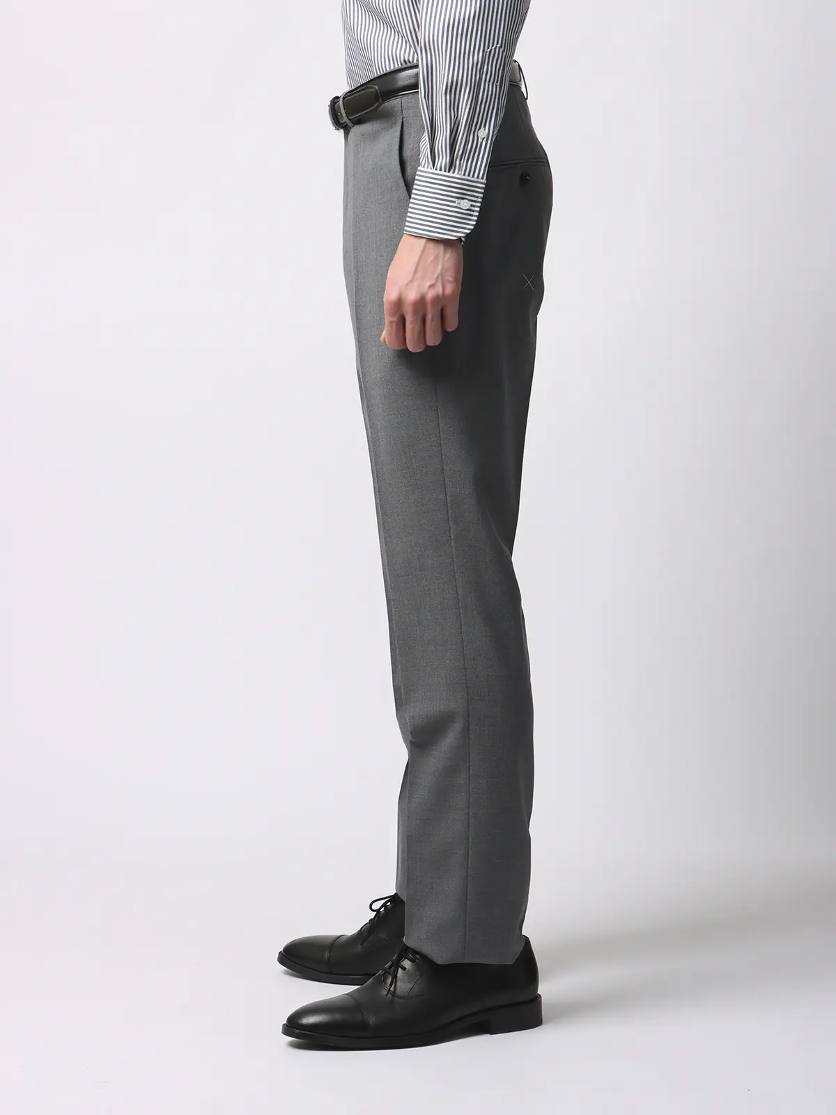 スーツ／3つボタン／FRESCO／HAND MADE／無地／TR27 ライトグレー 体型（DROP):スリム　8DROP(YA体),身長:160cm