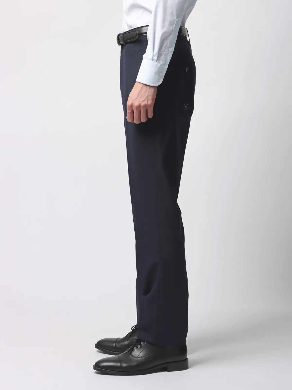 スーツ／3つボタン／FRESCO／HAND MADE／無地／TR27 ネイビー 体型（DROP):普通　6DROP(A体),身長:185cm