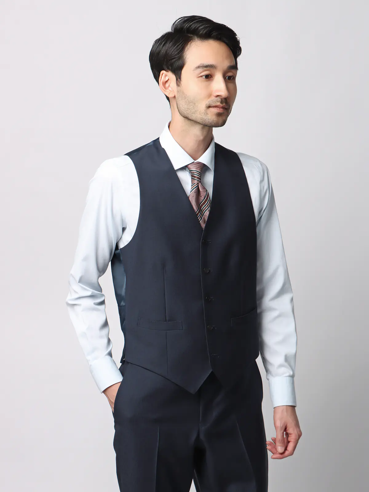 スーツ／スリーピース／3つボタン／尾州／無地／TR27 ブルー 体型（DROP):スリム　8DROP(YA体),身長:160cm