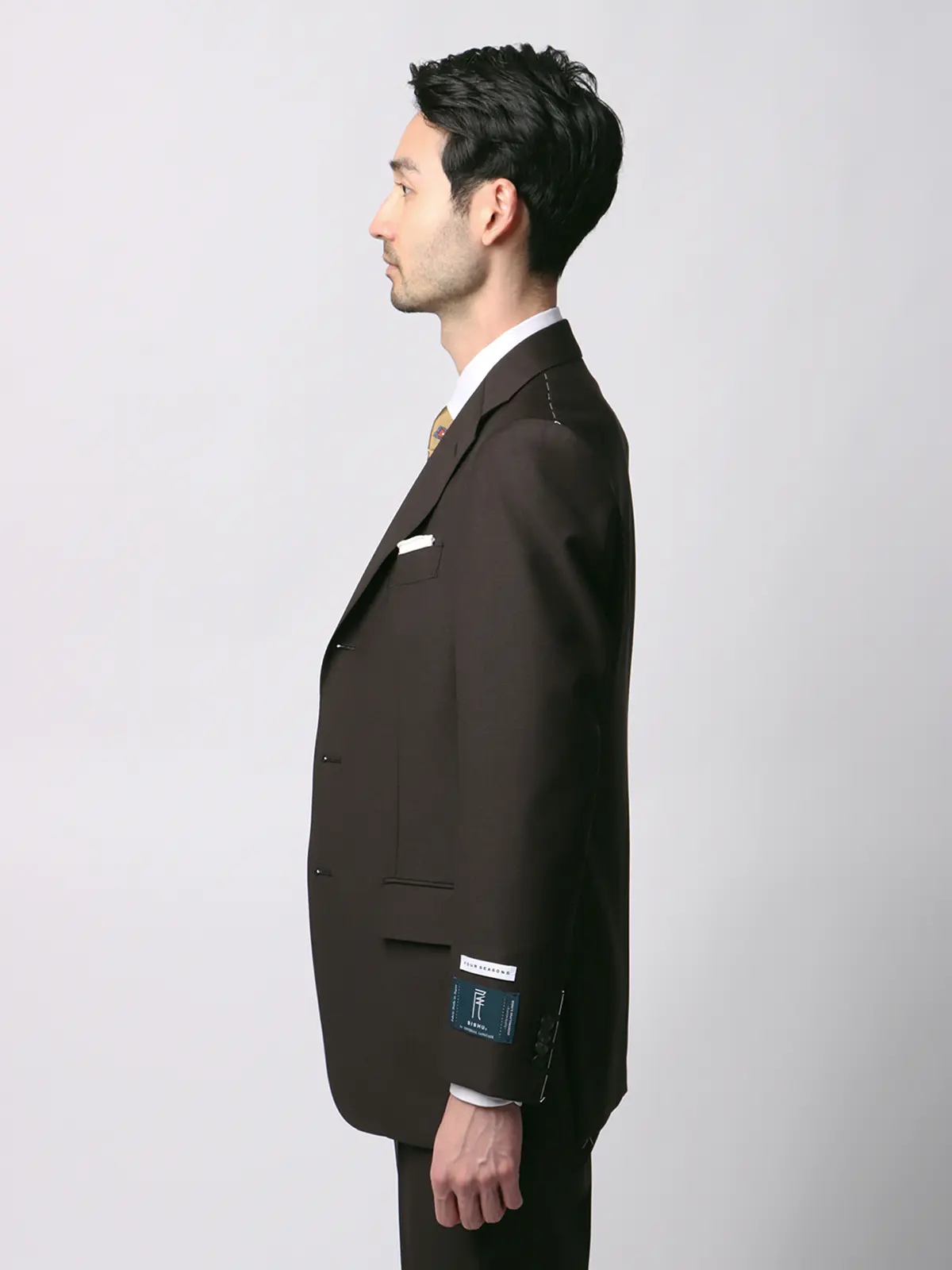 スーツ/スリーピース/3つボタン/尾州/無地/TR27 ブラウン 体型(DROP):スリム 8DROP(YA体),身長:165cm