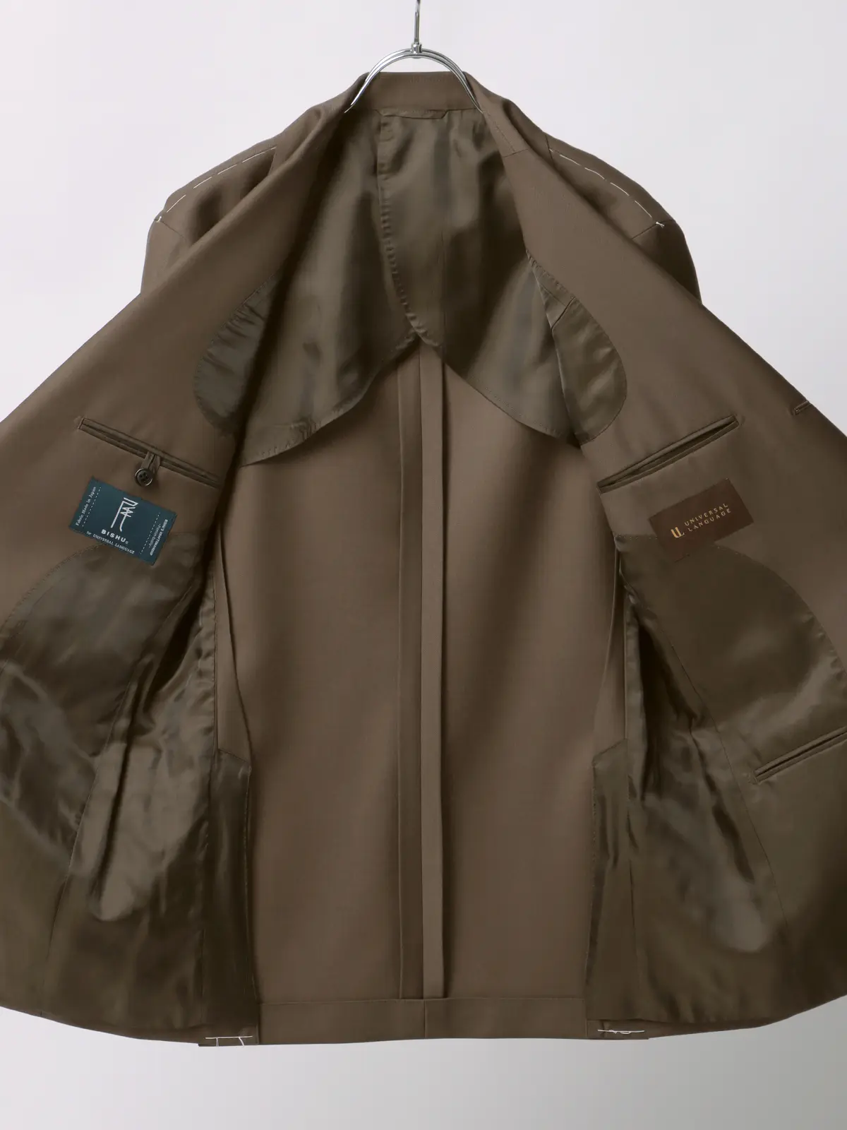 スーツ／スリーピース／3つボタン／尾州／無地／TR27 ベージュ 体型（DROP):スリム　8DROP(YA体),身長:160cm