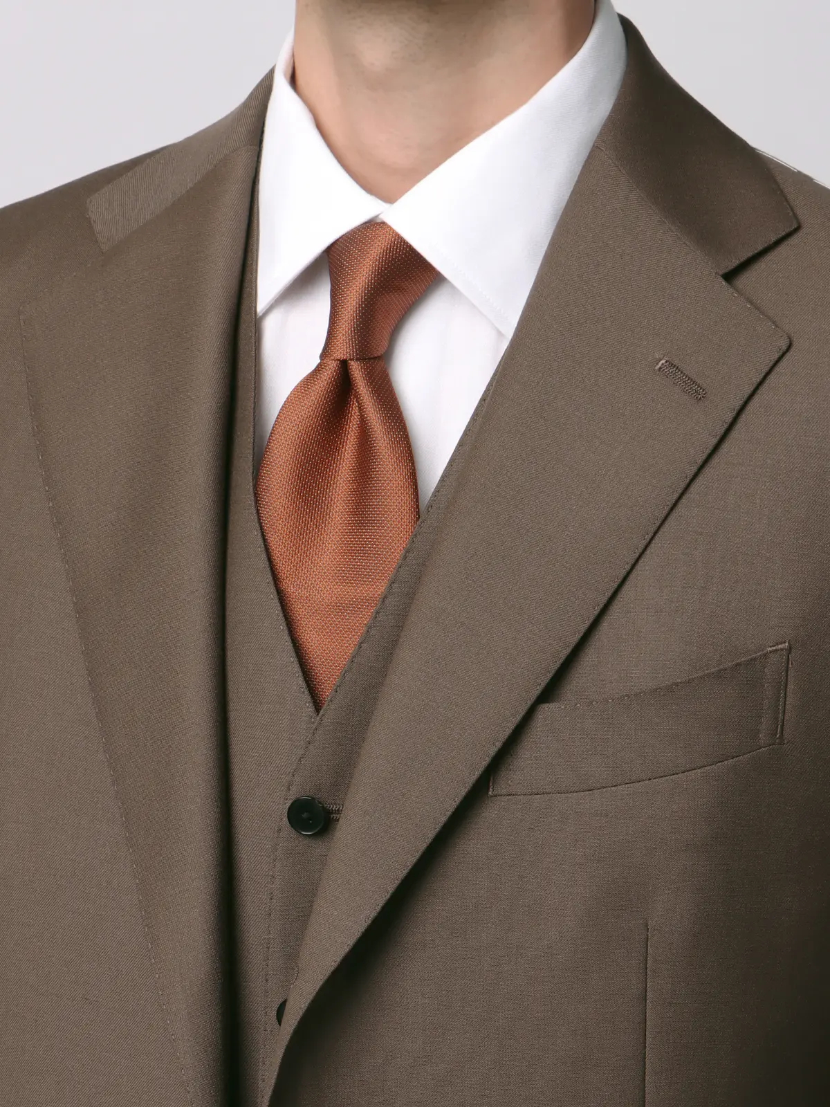 スーツ／スリーピース／3つボタン／尾州／無地／TR27 ベージュ 体型（DROP):スリム　8DROP(YA体),身長:160cm
