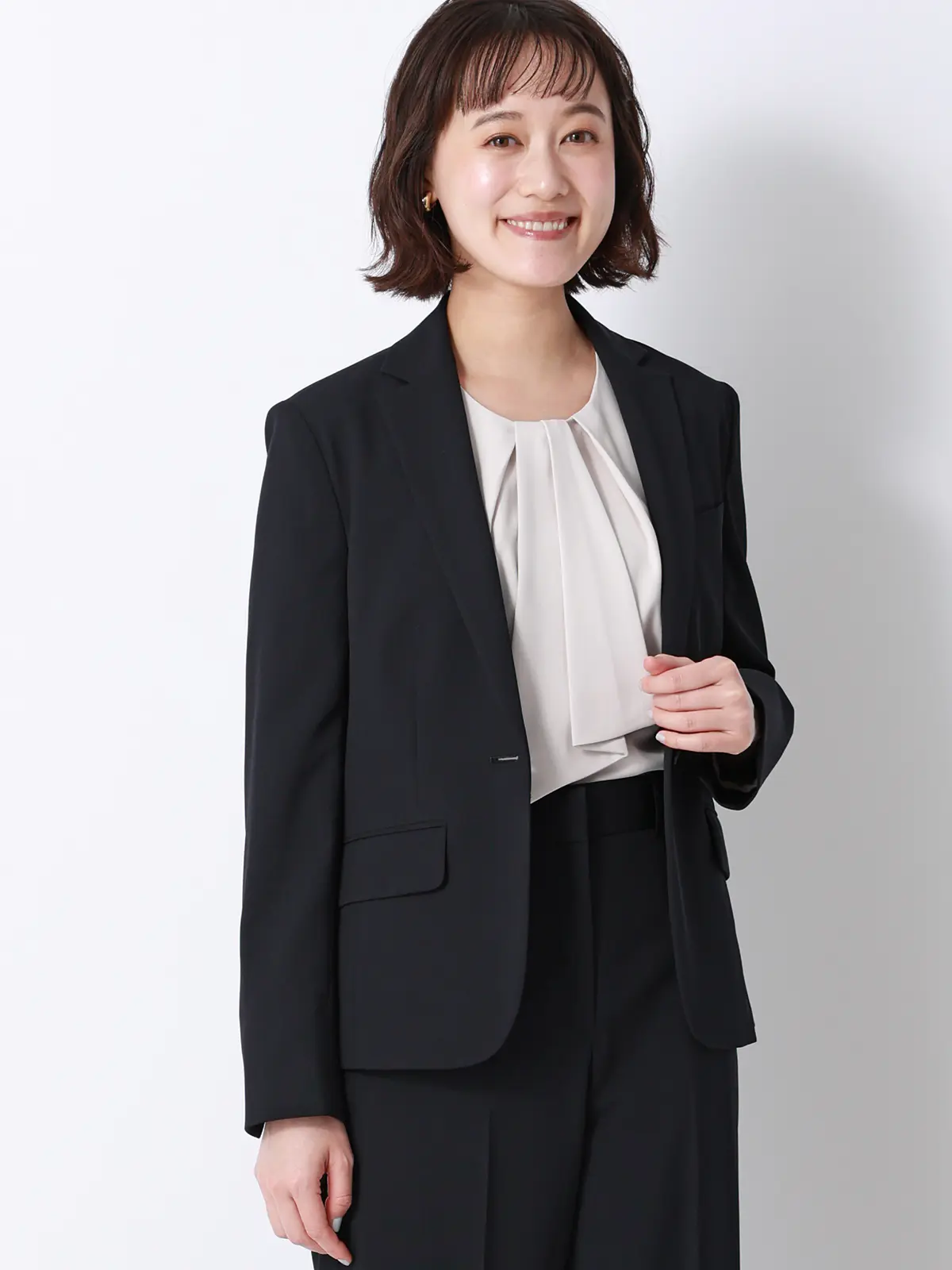 涼しいスーツ／テーラードジャケット／ウォッシャブル／ストレッチ／高通気／軽量／無地 ネイビー 36(7号）