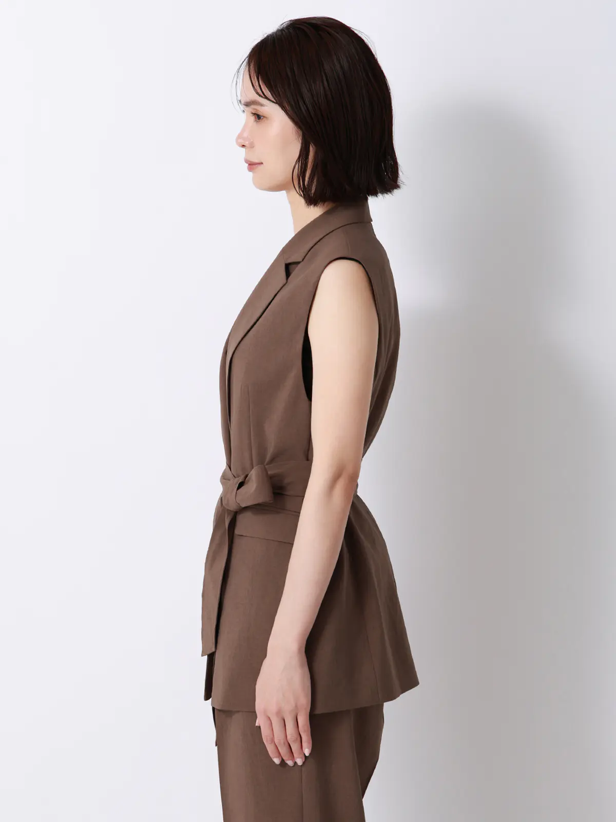 テーラードジレ／ウォッシャブル／UVカット／BREEZE COOL／無地／BIYORI UP ブラウン 38(9号）