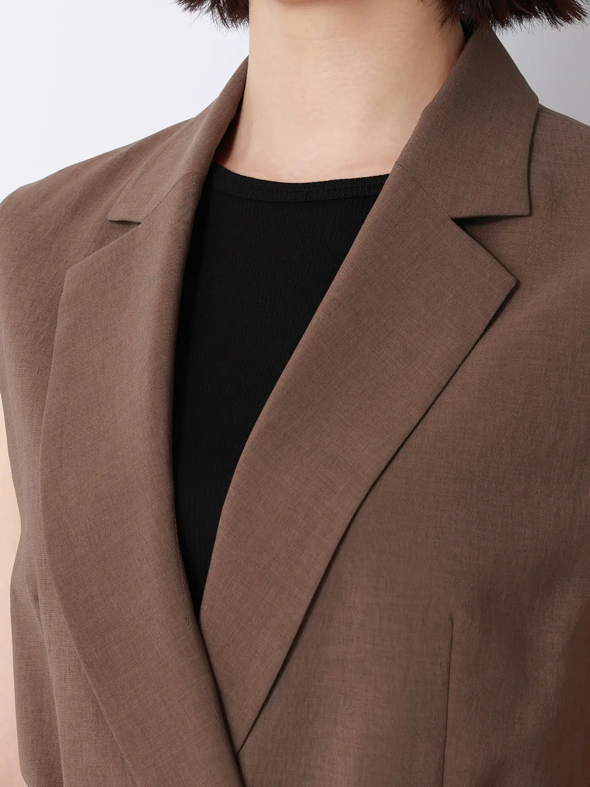 テーラードジレ／ウォッシャブル／UVカット／BREEZE COOL／無地／BIYORI UP ブラウン 38(9号）