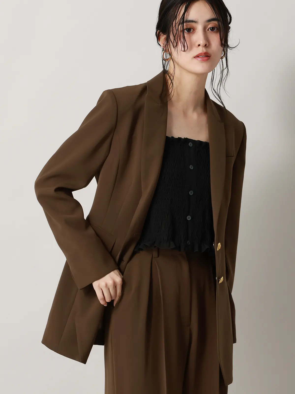 【2/23 23:59までWEB先行販売中】CIS./ベルテッドテーラードジャケット/無地 ブラウン 36(7号)