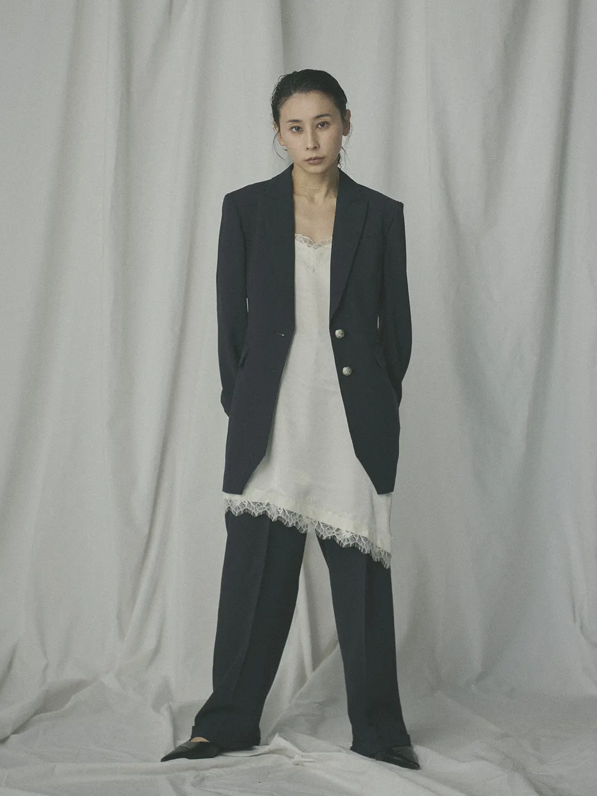 【2／23　23:59までWEB先行販売中】CIS.／ベルテッドテーラードジャケット／無地 ネイビー 36(7号）