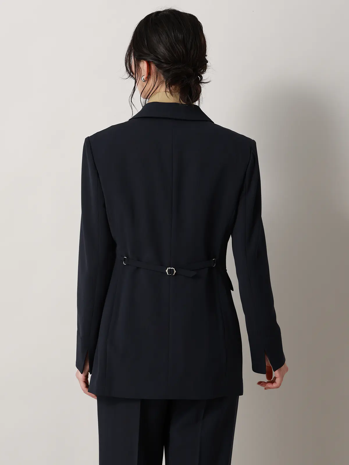 【2／23　23:59までWEB先行販売中】CIS.／ベルテッドテーラードジャケット／無地 ネイビー 36(7号）