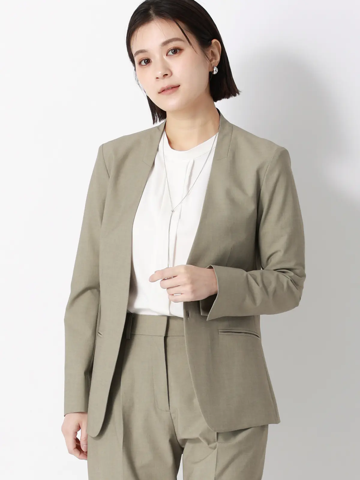 ジャケット/Vカラー/ウォッシャブル/ストレッチ/UVカット/TRトロピカル/無地 カーキ 36(7号)